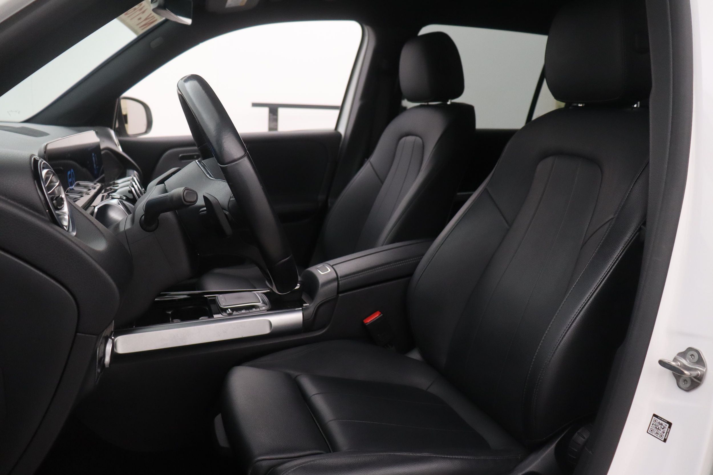 Mercedes-Benz EQB 2022