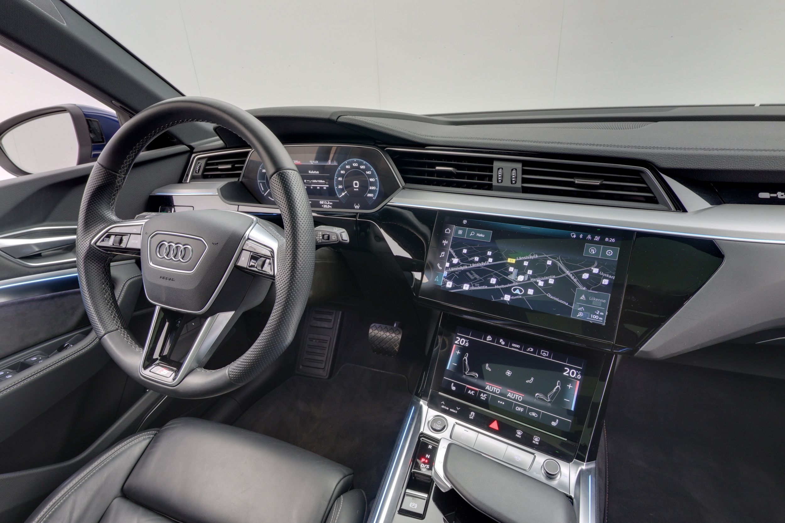 Audi e-tron 2023