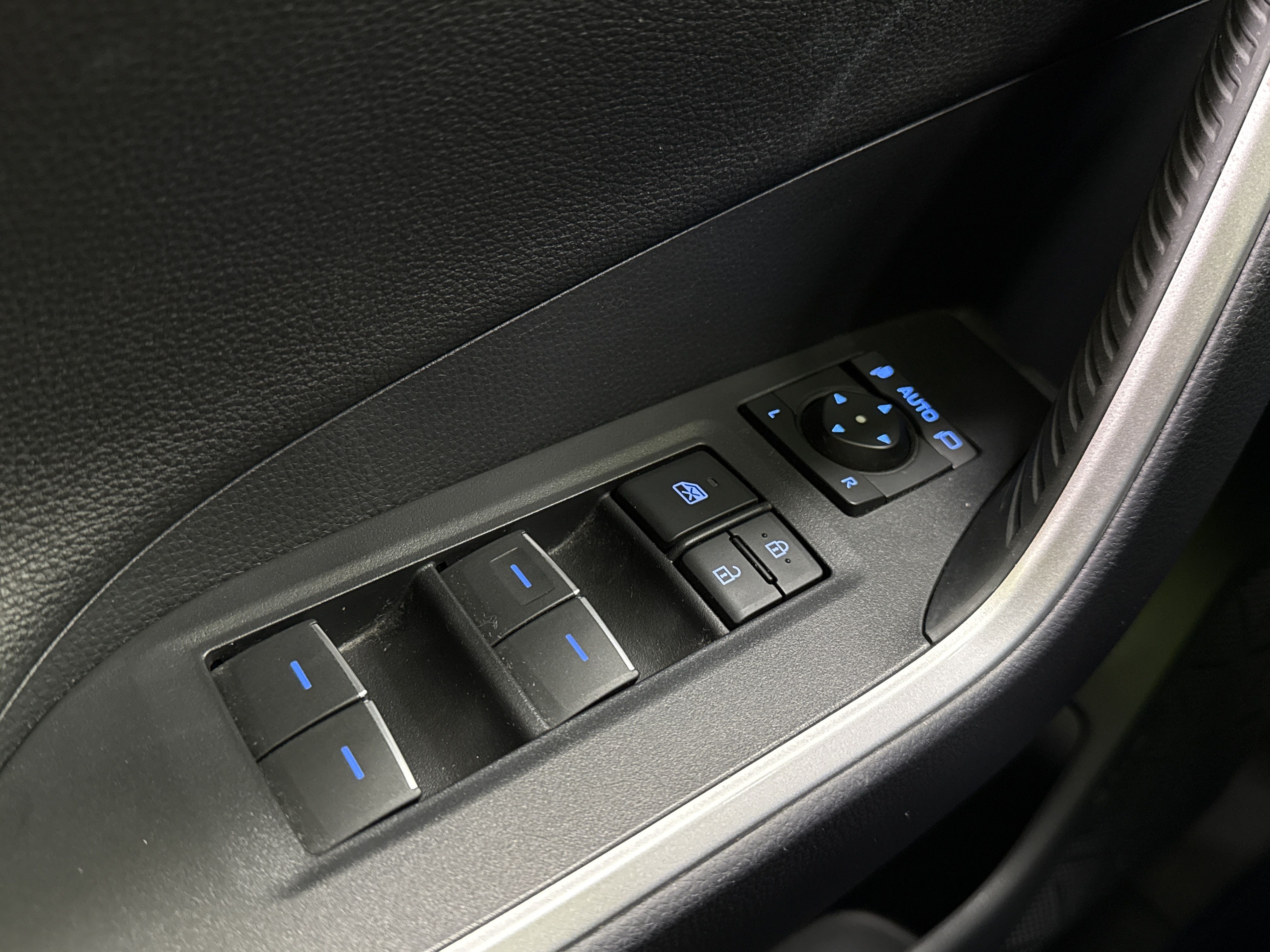 Toyota RAV4 Plug-In 2022