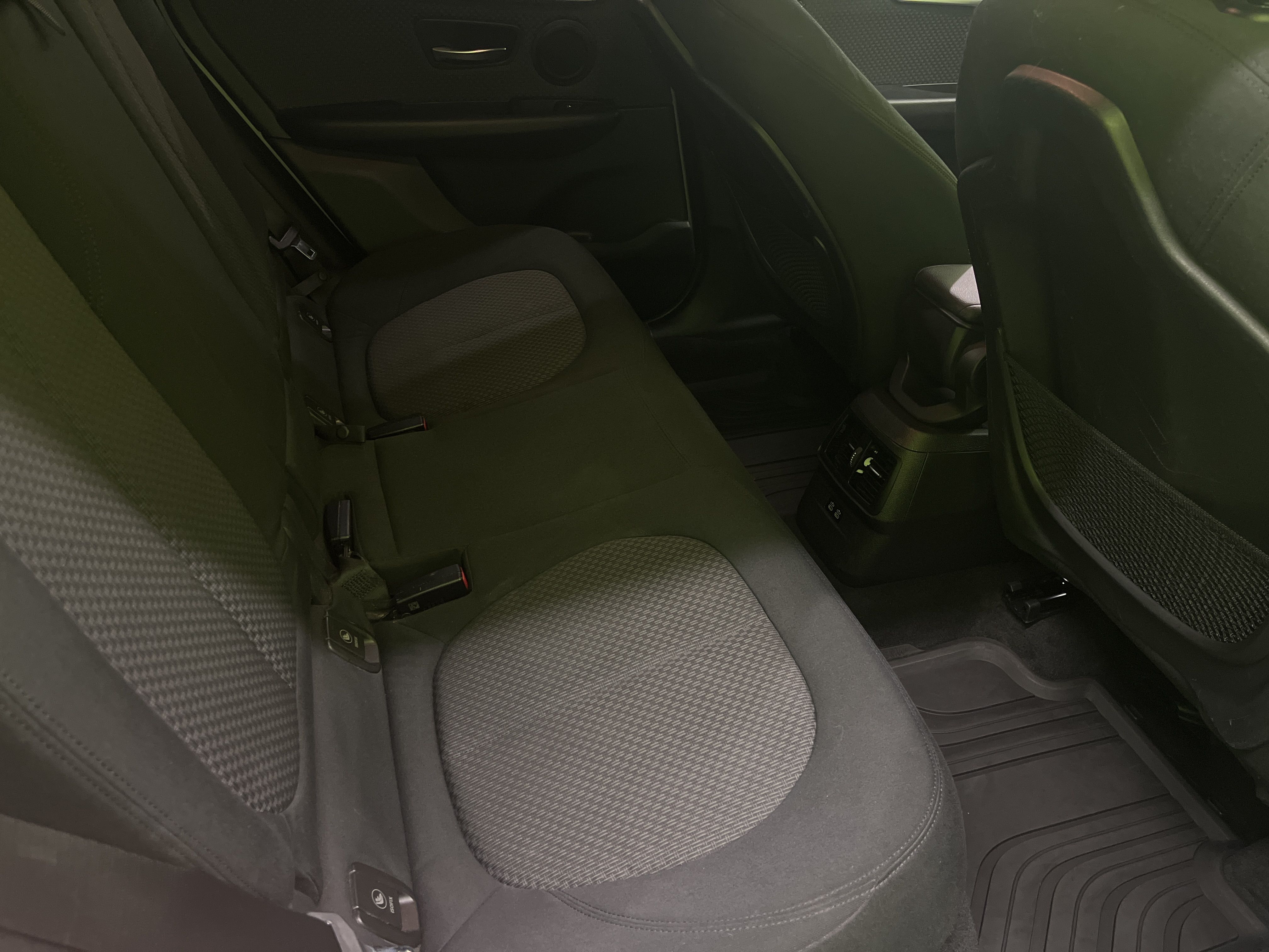 BMW 225 2019