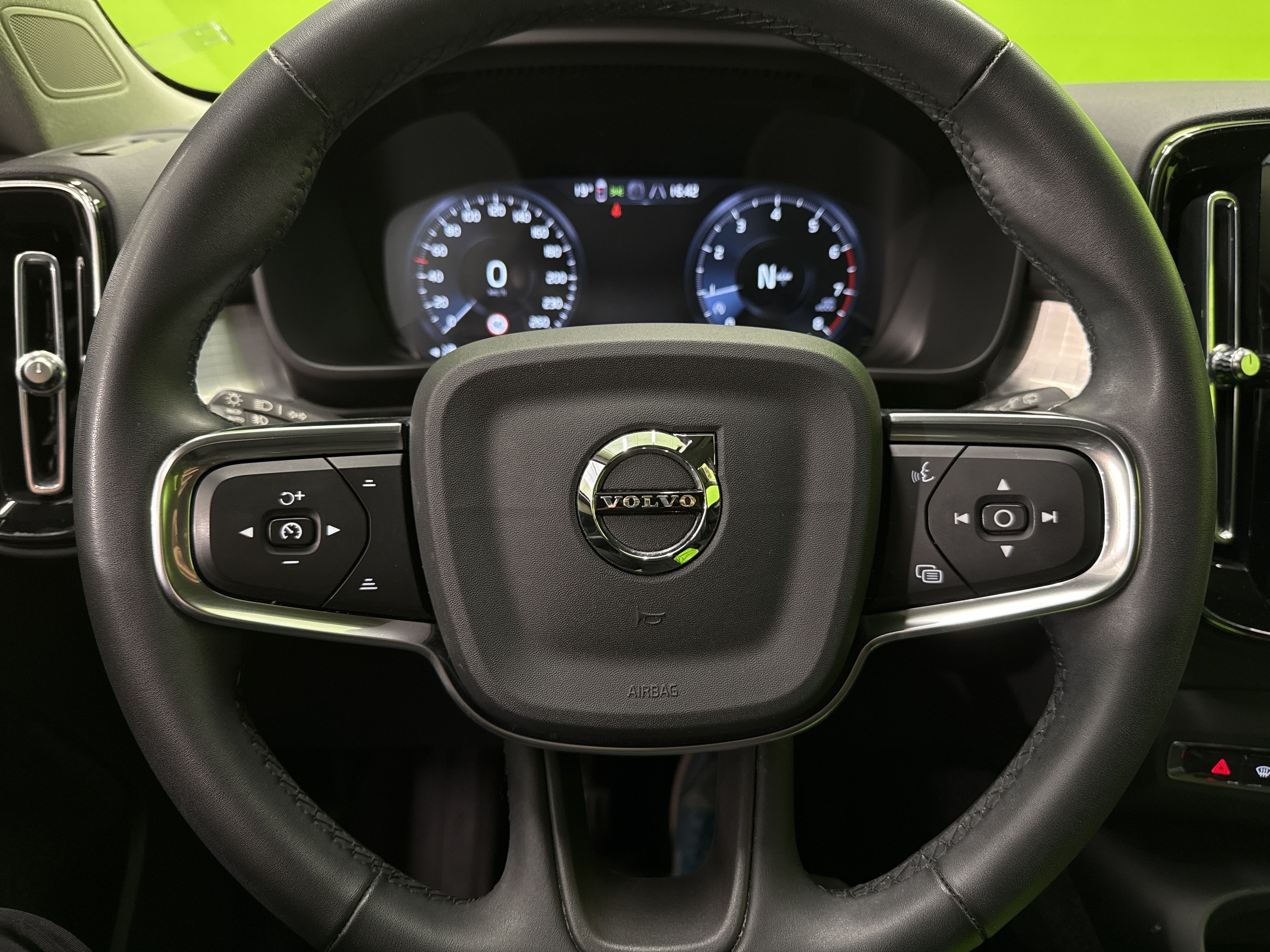 Volvo XC40 2022