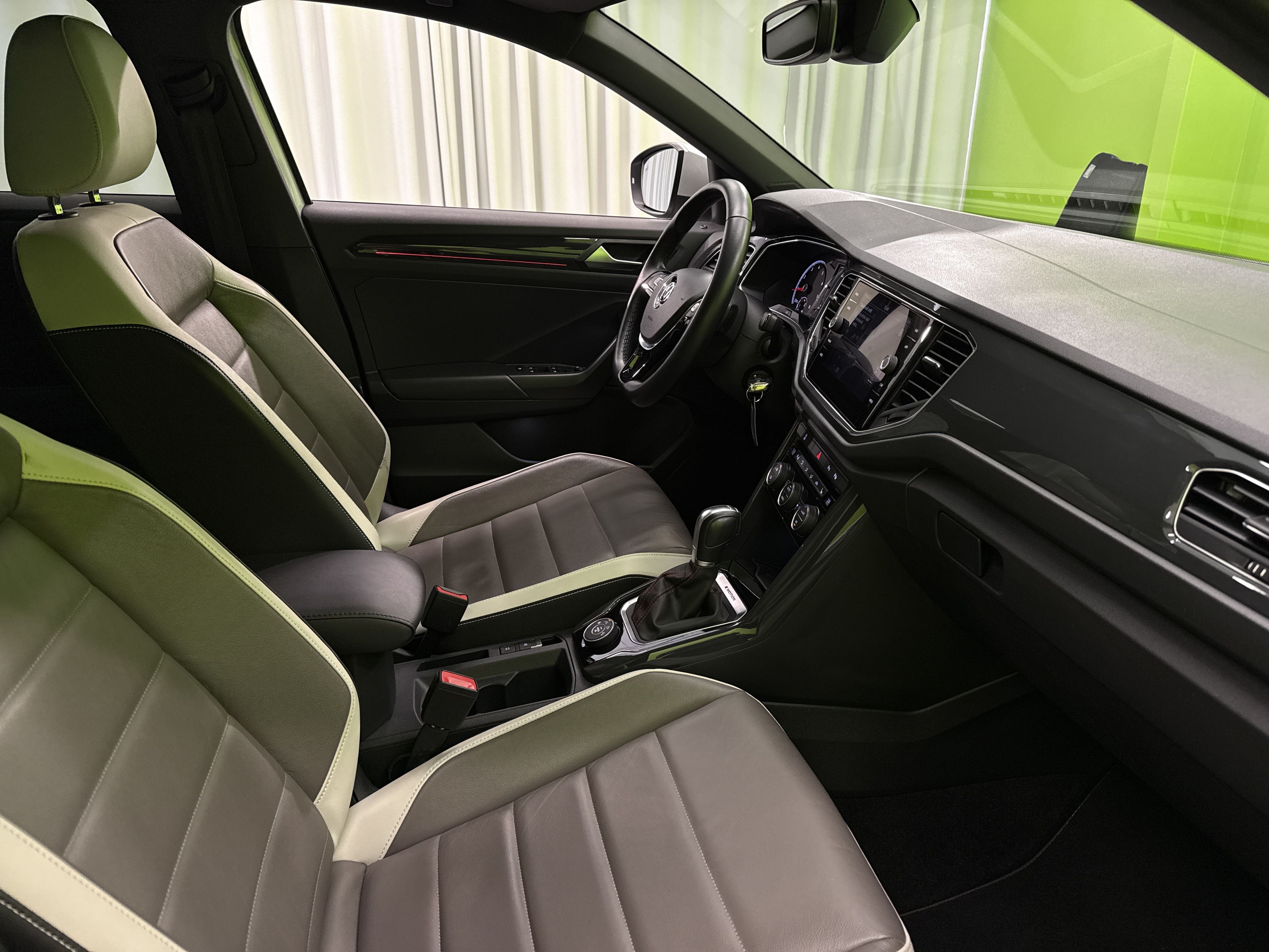Volkswagen T-Roc 2019