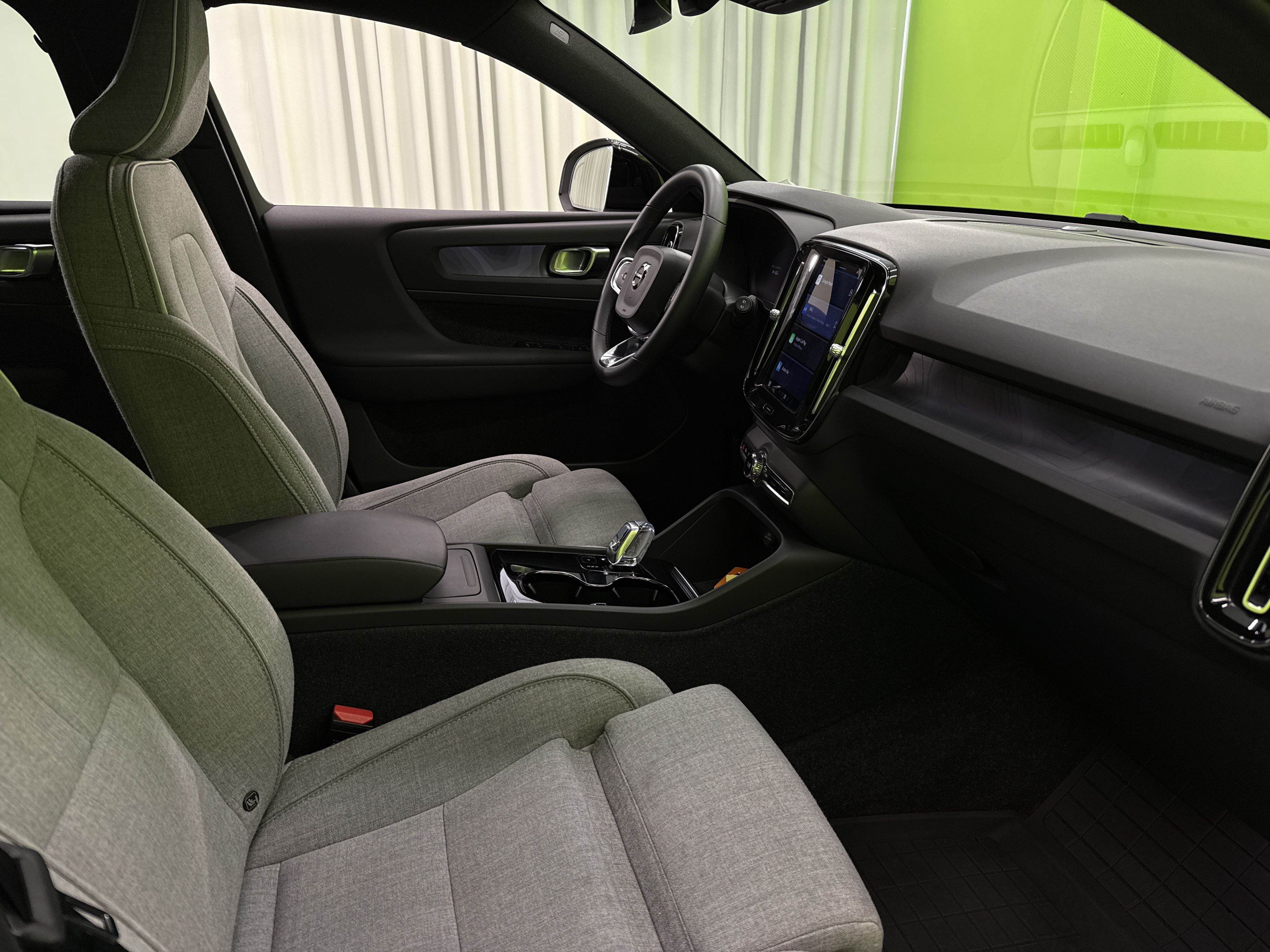 Volvo XC40 2023