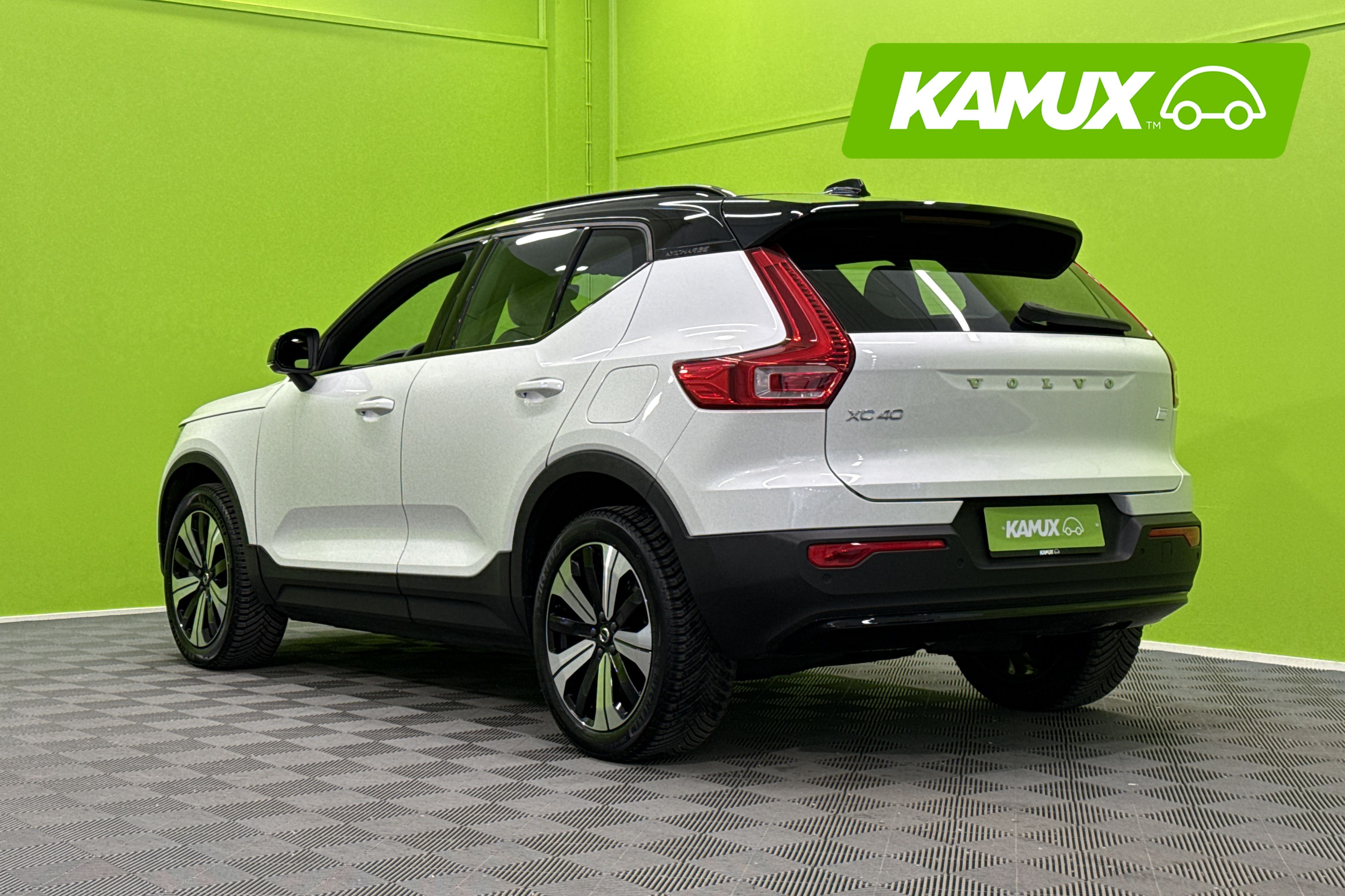 Volvo XC40 2023
