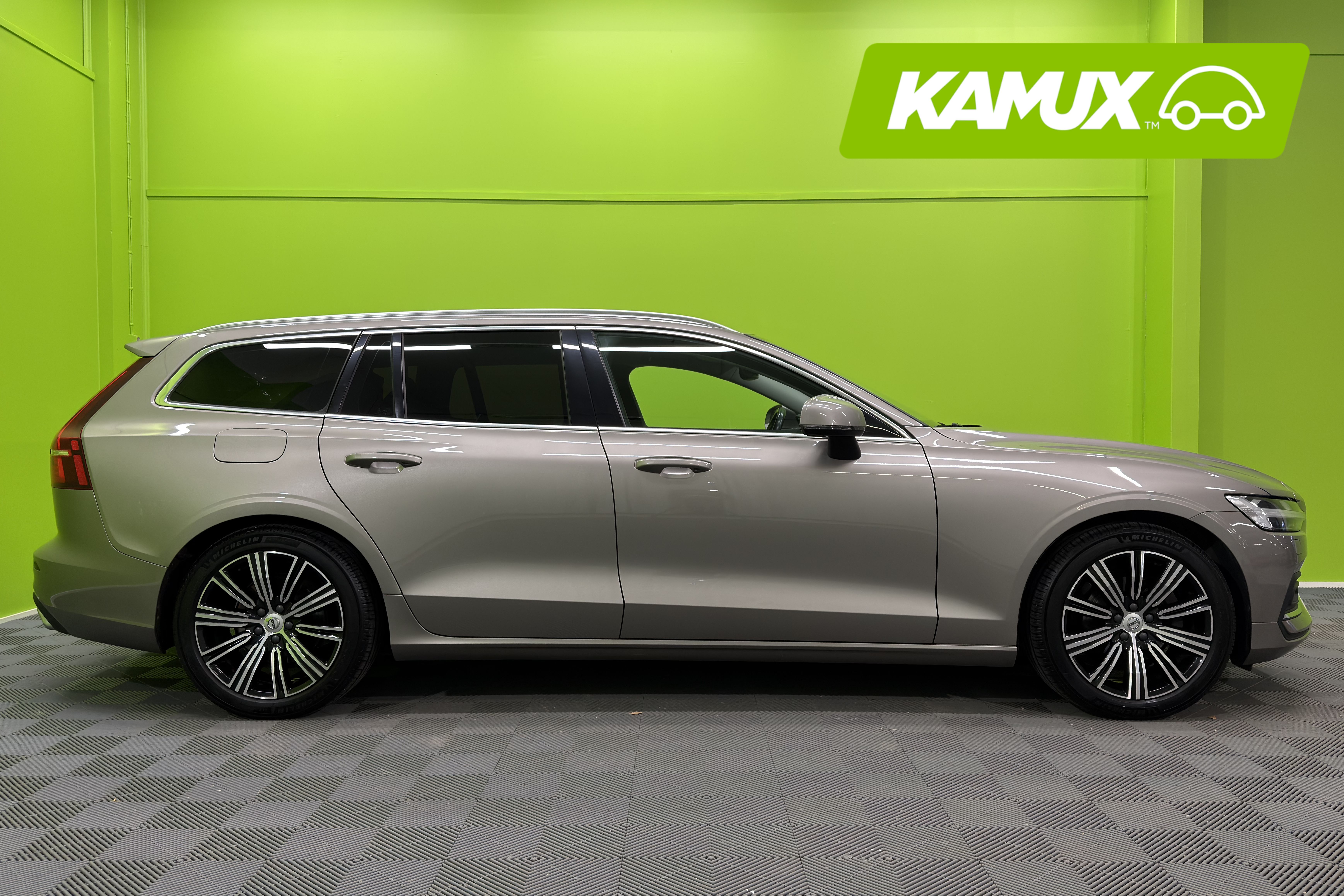 Volvo V60 2022