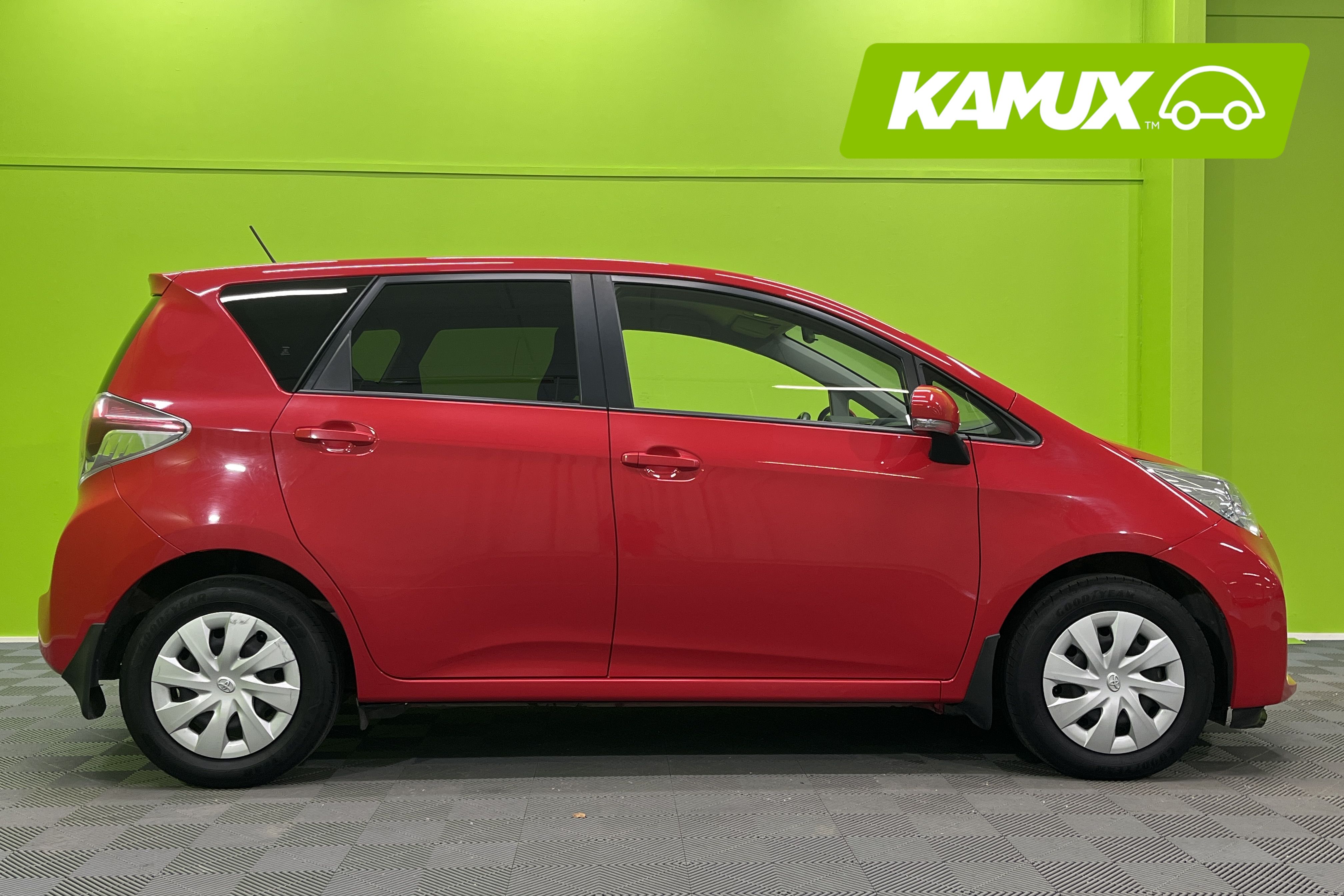 Toyota Verso-S 2014