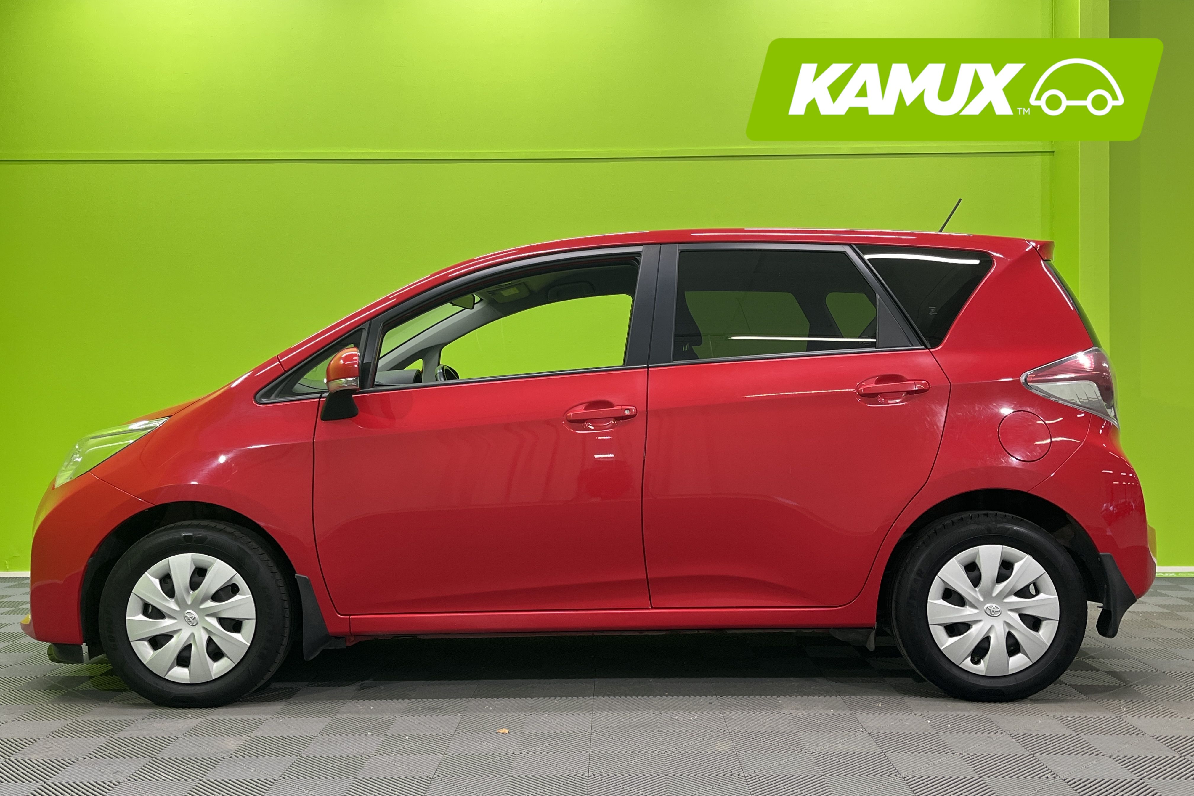 Toyota Verso-S 2014