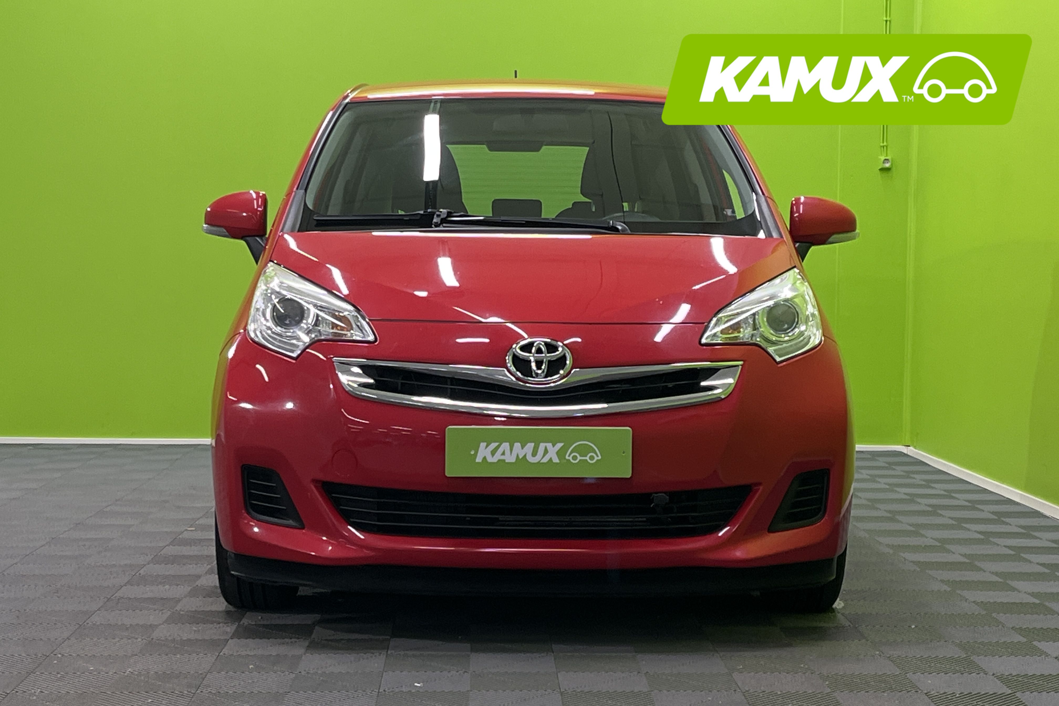 Toyota Verso-S 2014
