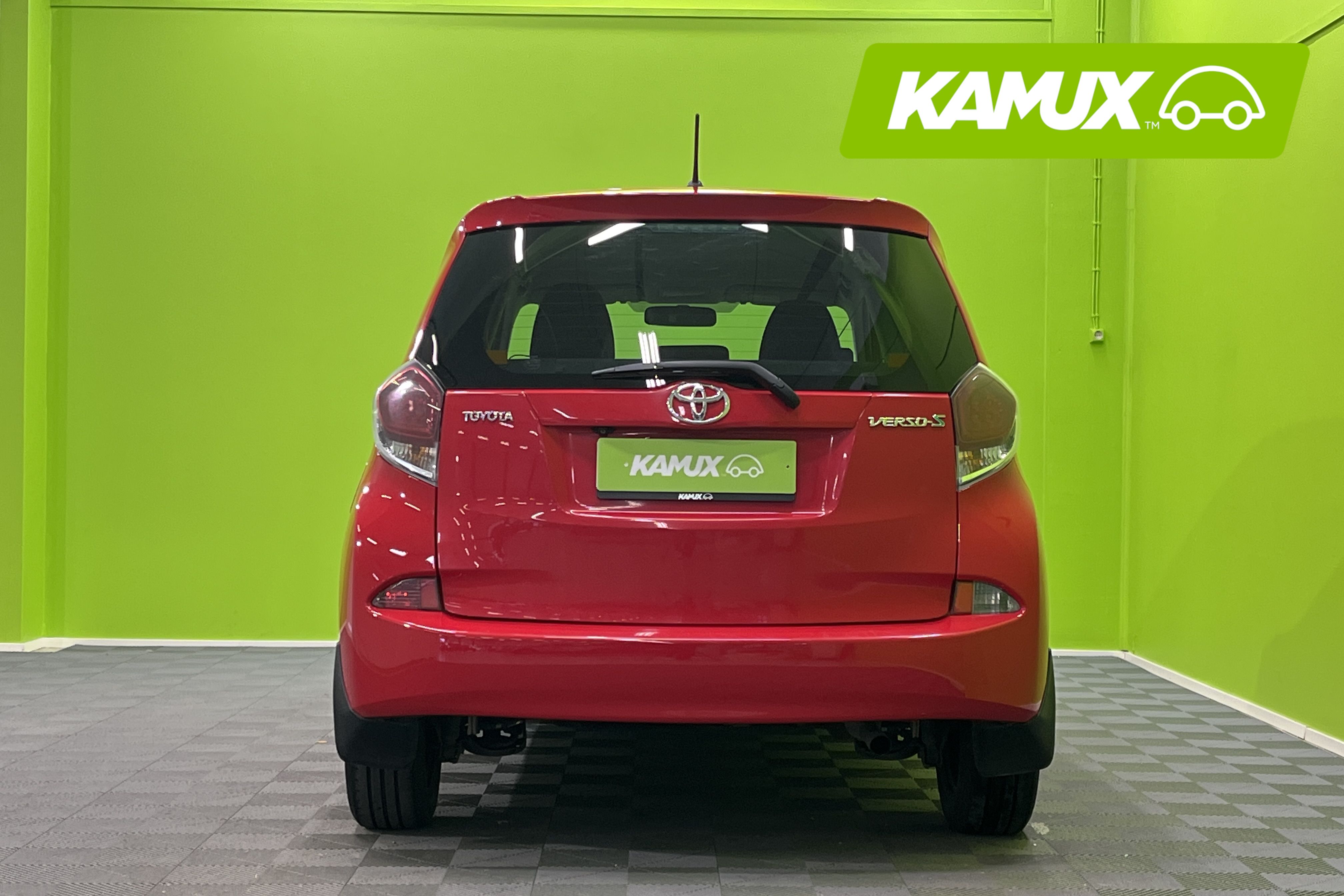 Toyota Verso-S 2014