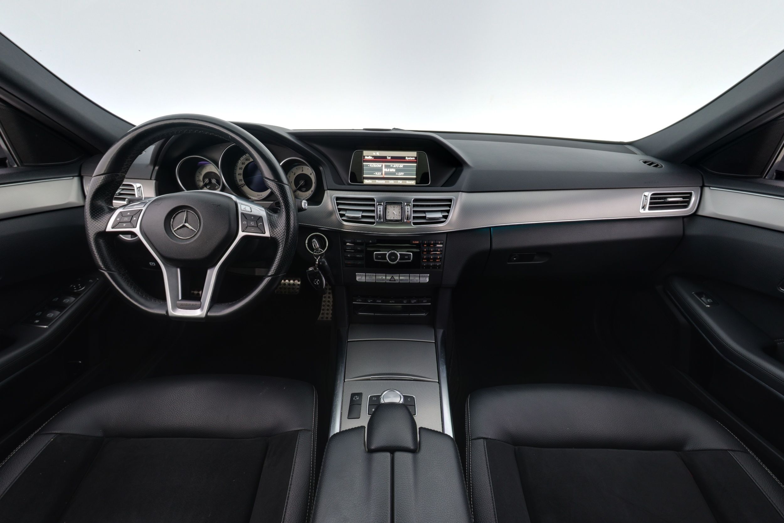 Mercedes-Benz E 2013