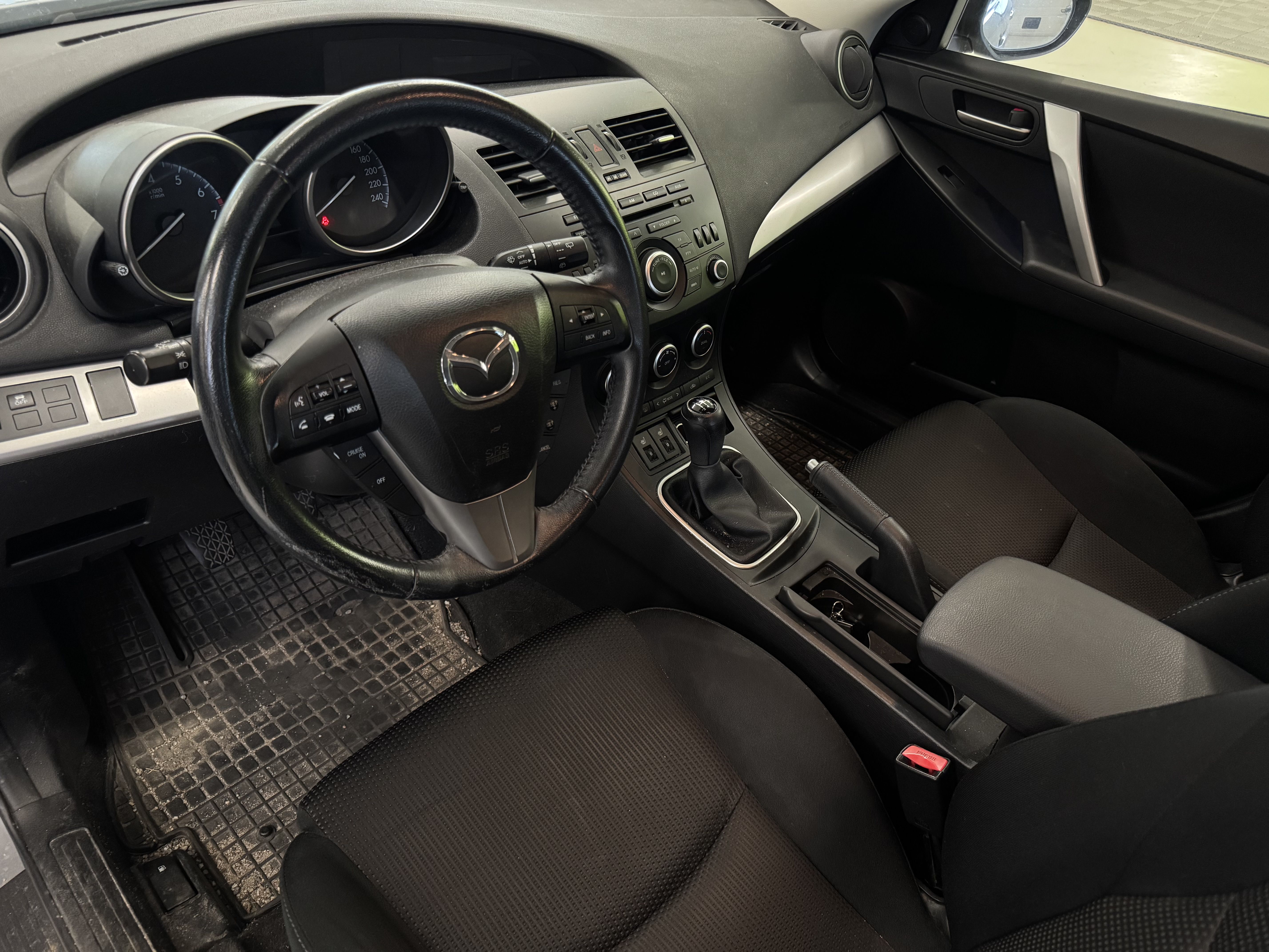 Mazda 3 2012