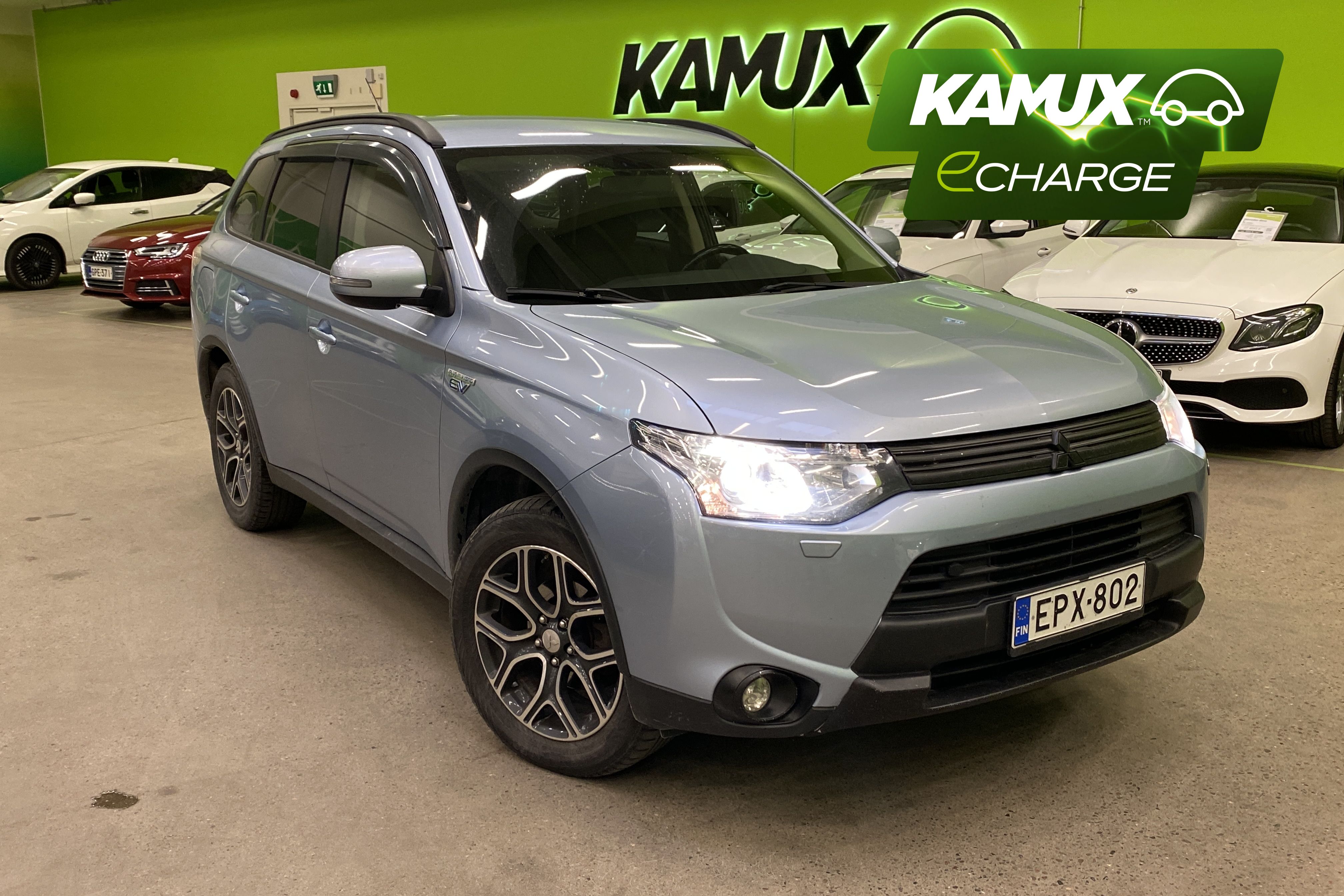 Mitsubishi Outlander PHEV 2015