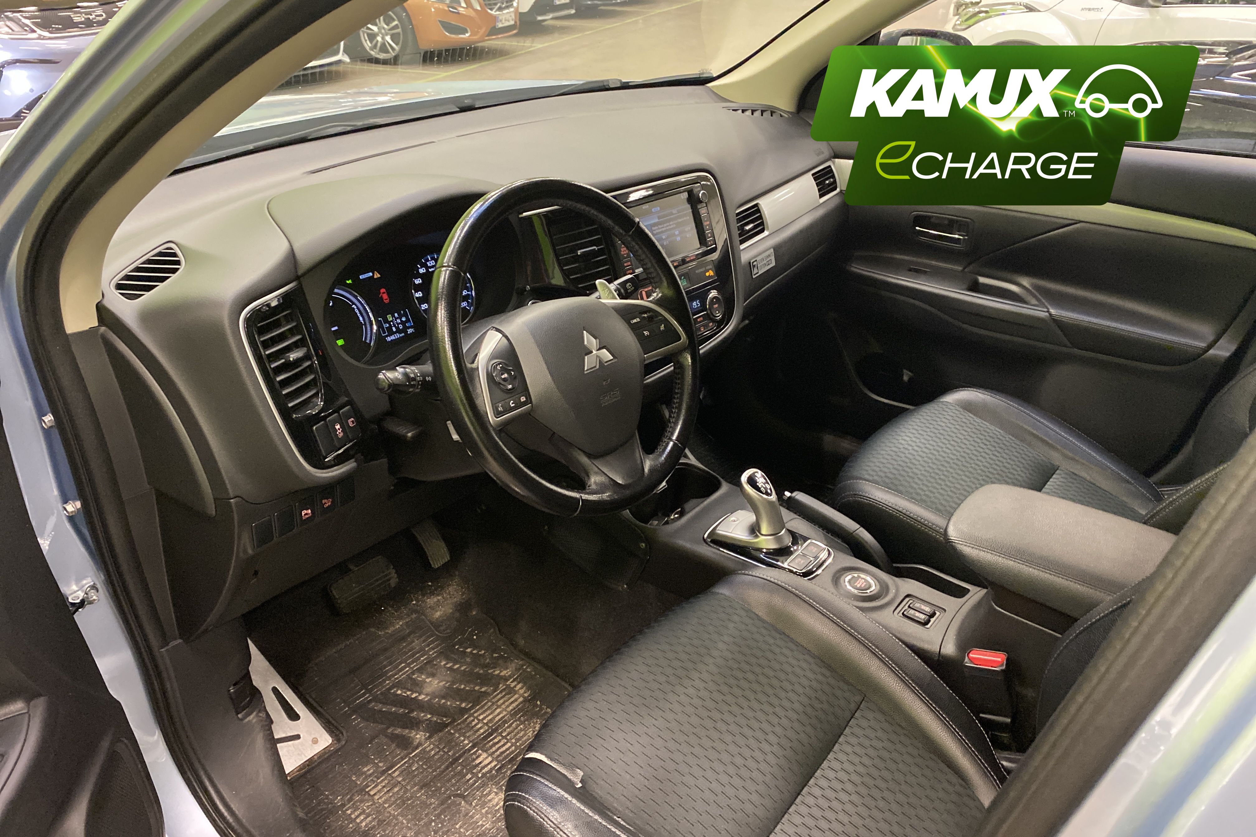 Mitsubishi Outlander PHEV 2015