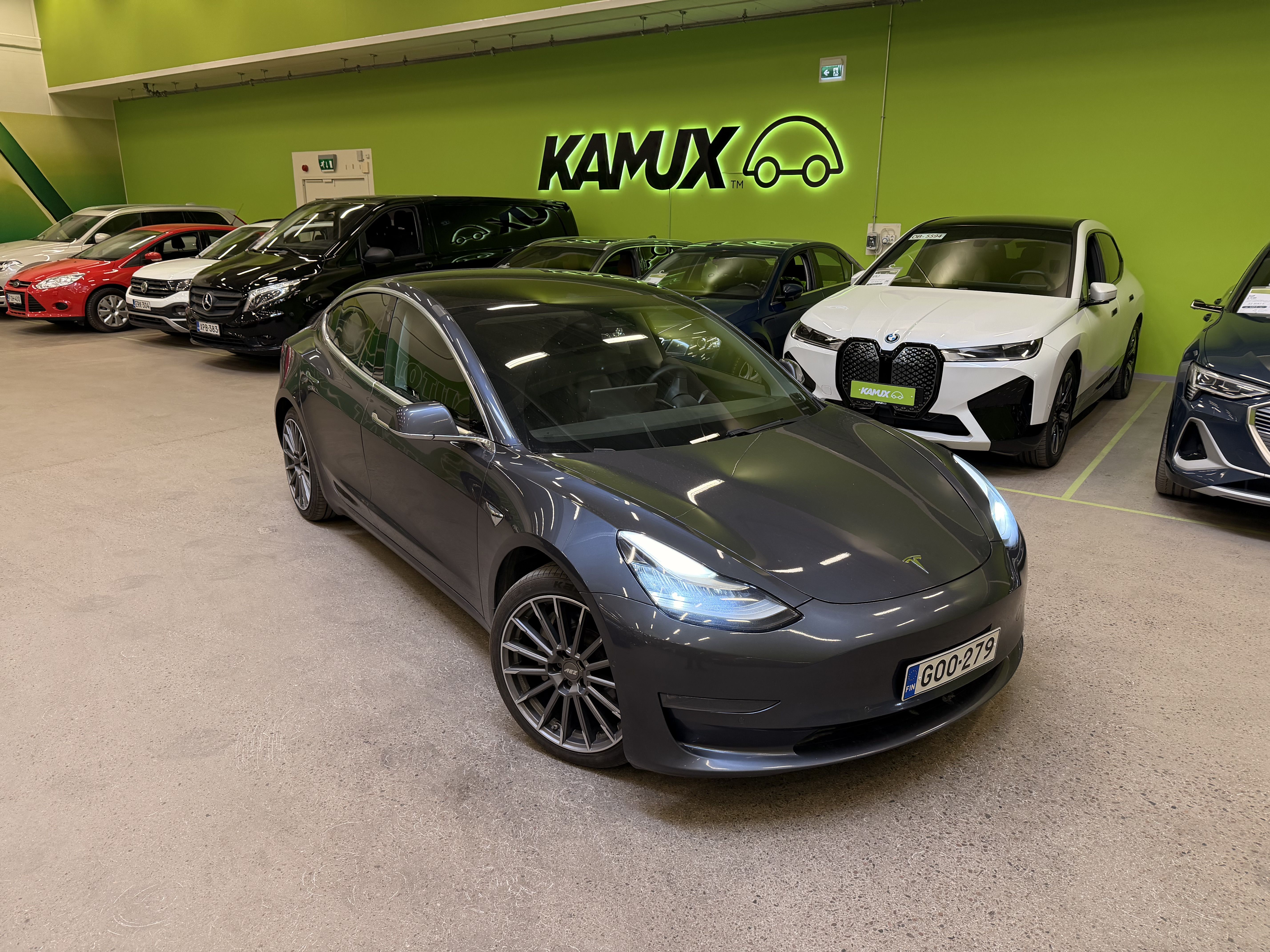 Tesla Model 3 2020