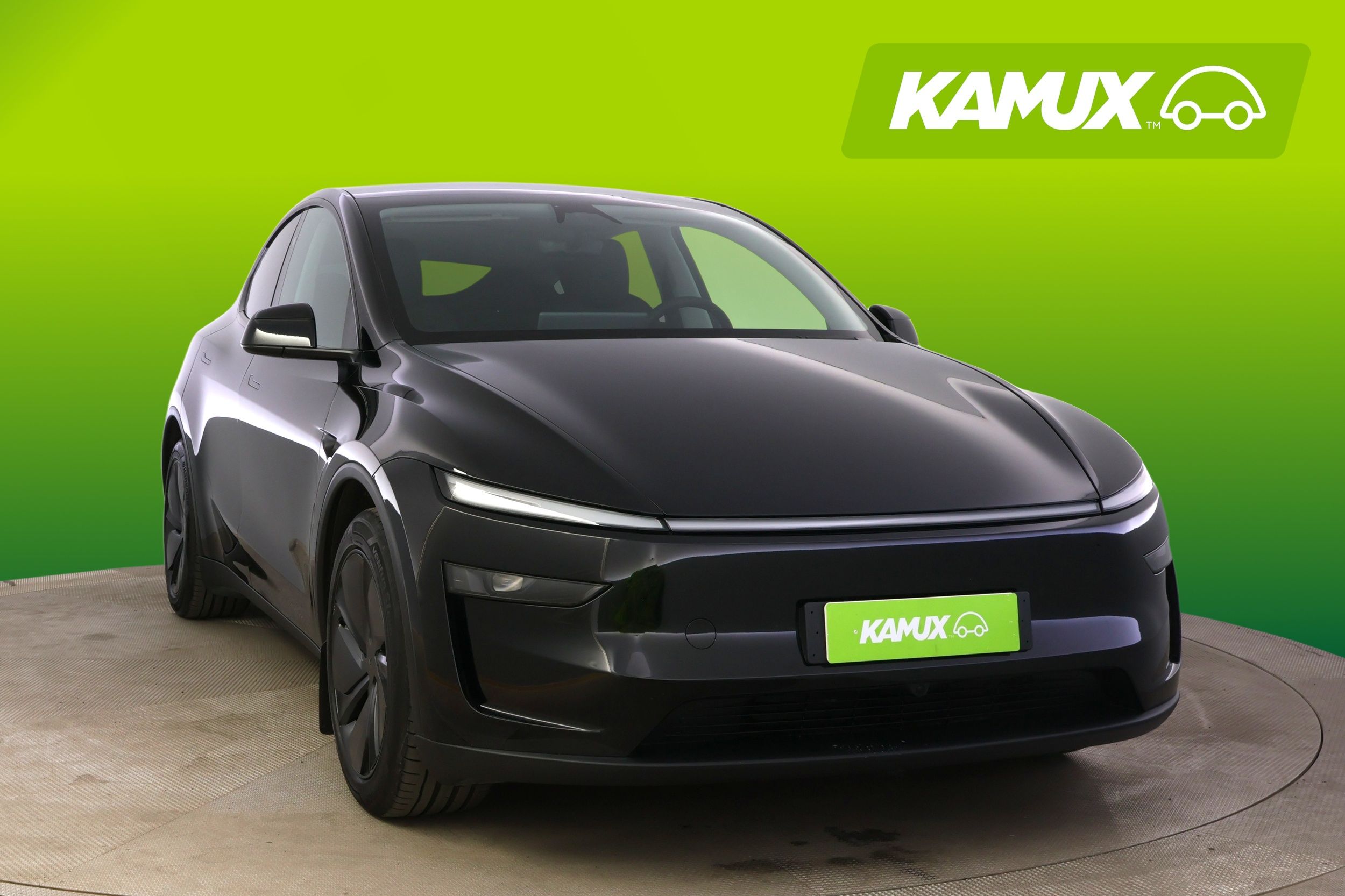 Tesla Model Y 2025