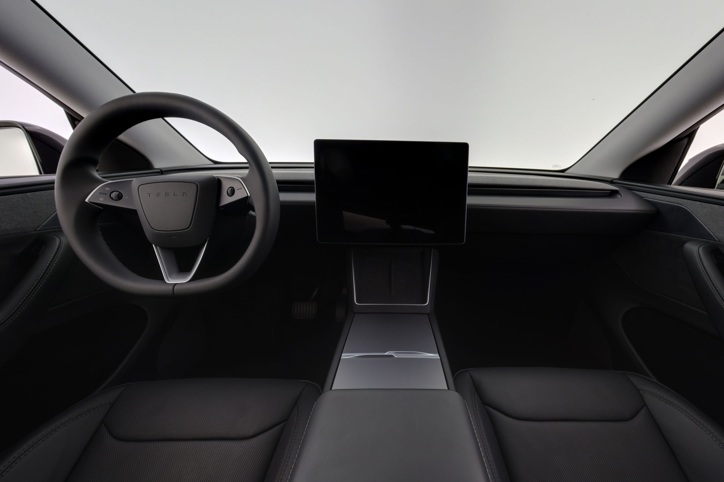 Tesla Model Y 2025