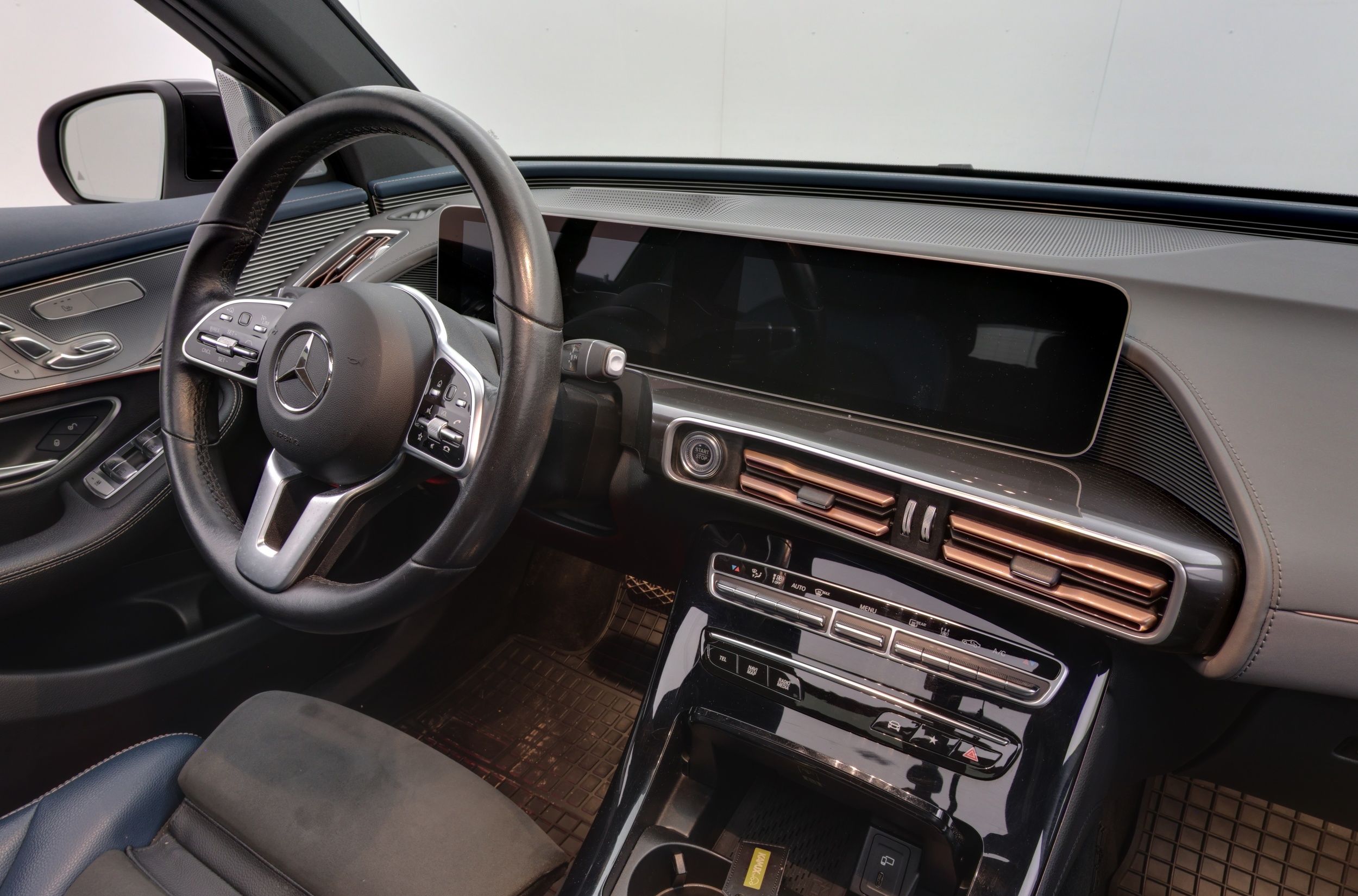 Mercedes-Benz EQC 2020