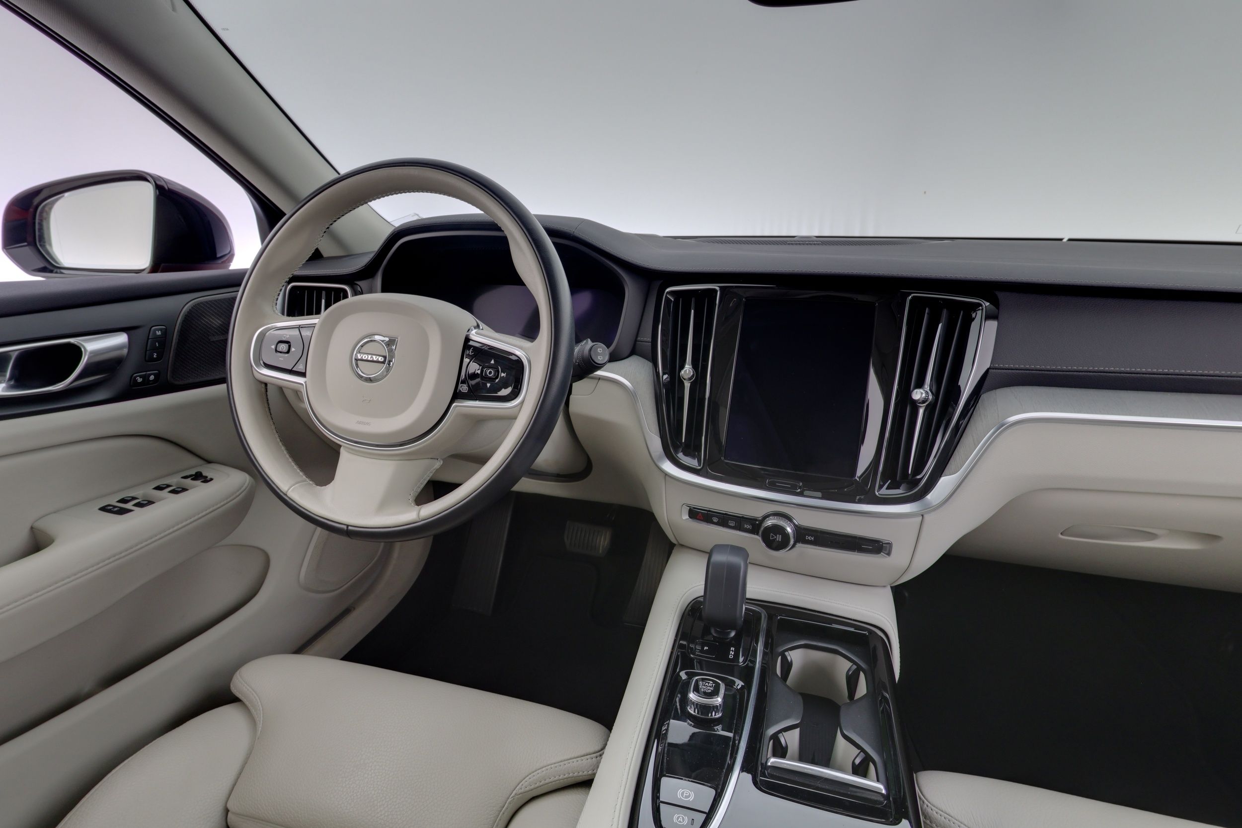 Volvo V60 2023