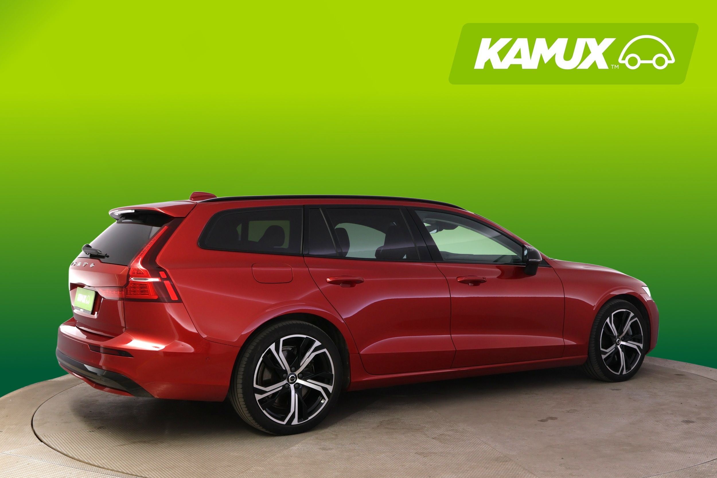 Volvo V60 2023