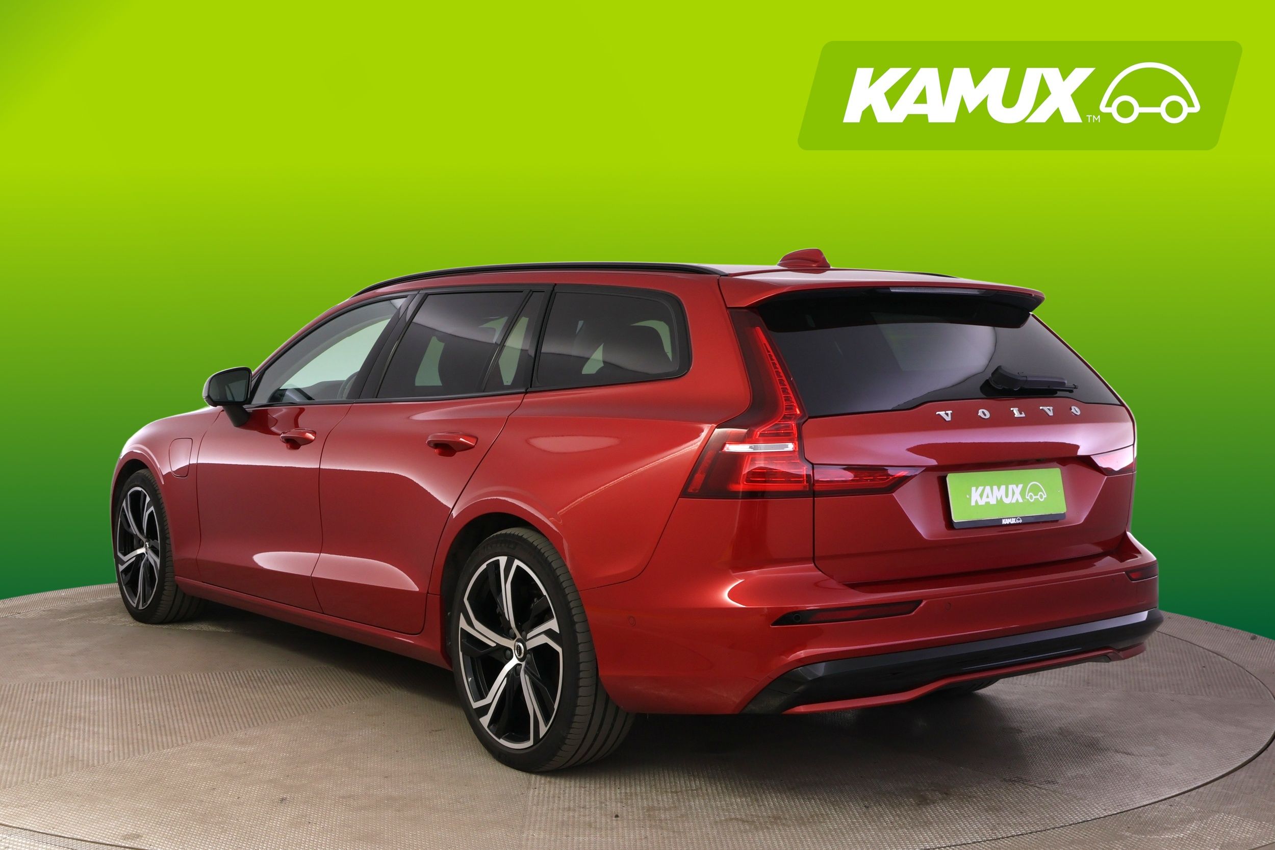 Volvo V60 2023