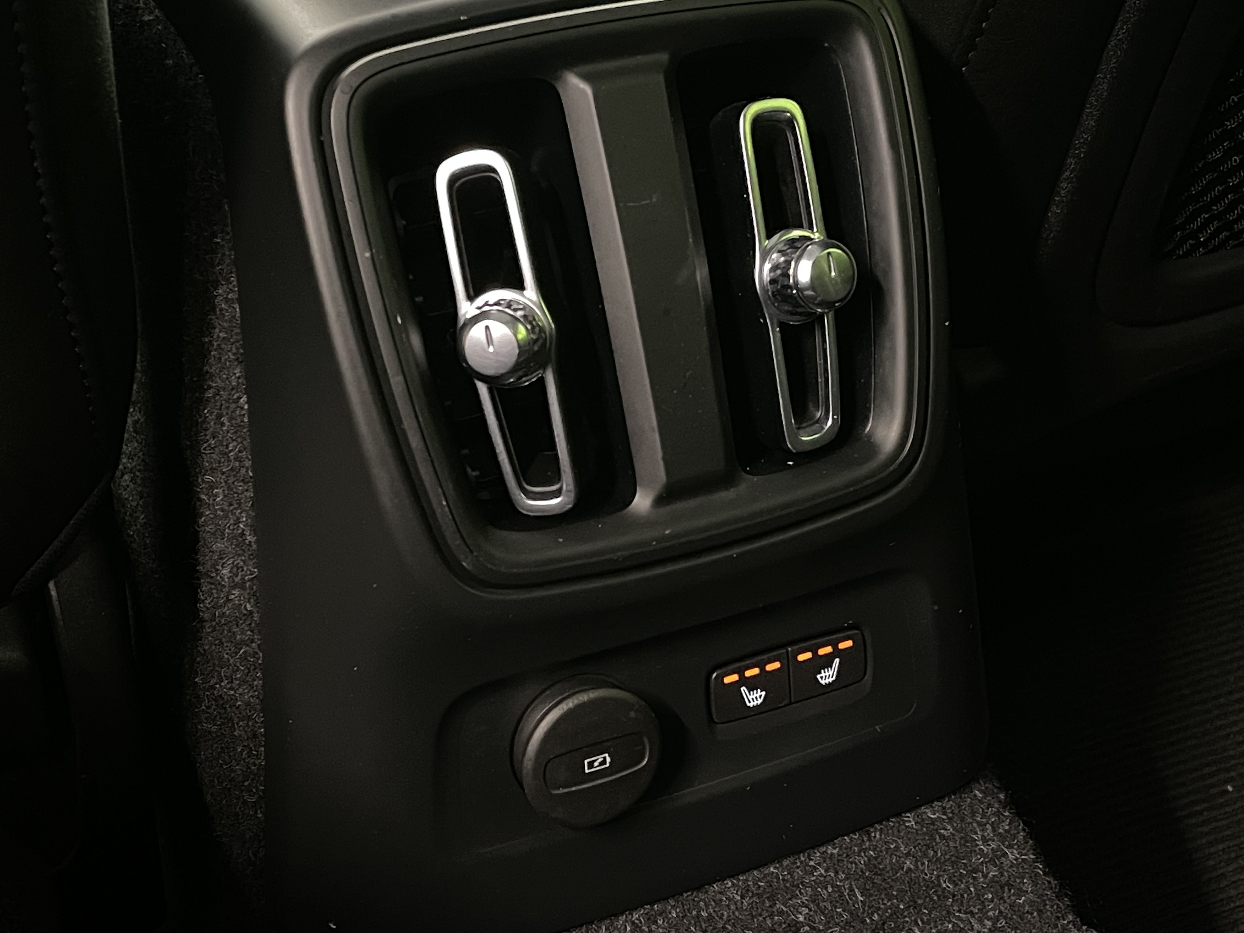Volvo XC40 2021