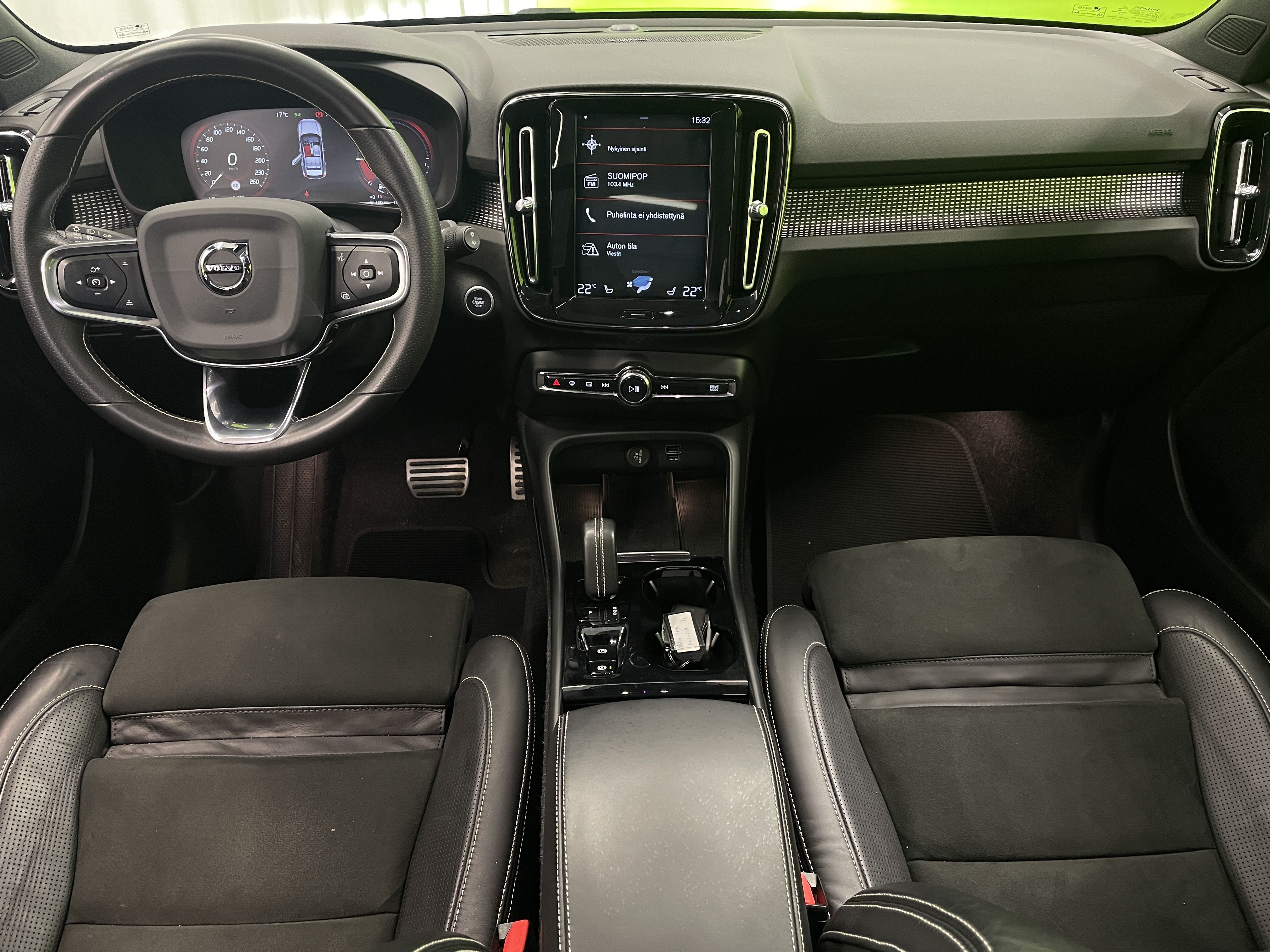 Volvo XC40 2021