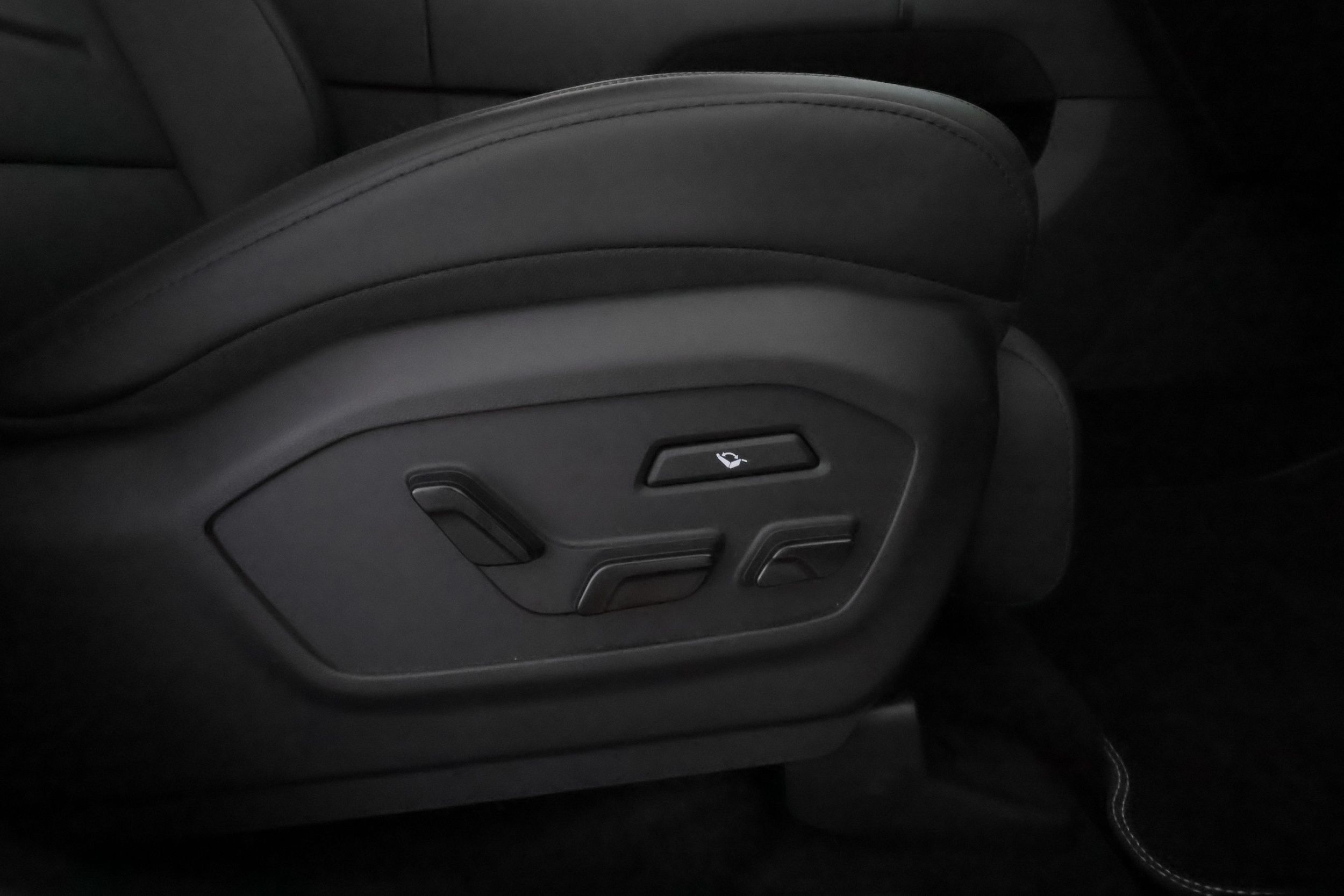 Hyundai Santa Fe 2025