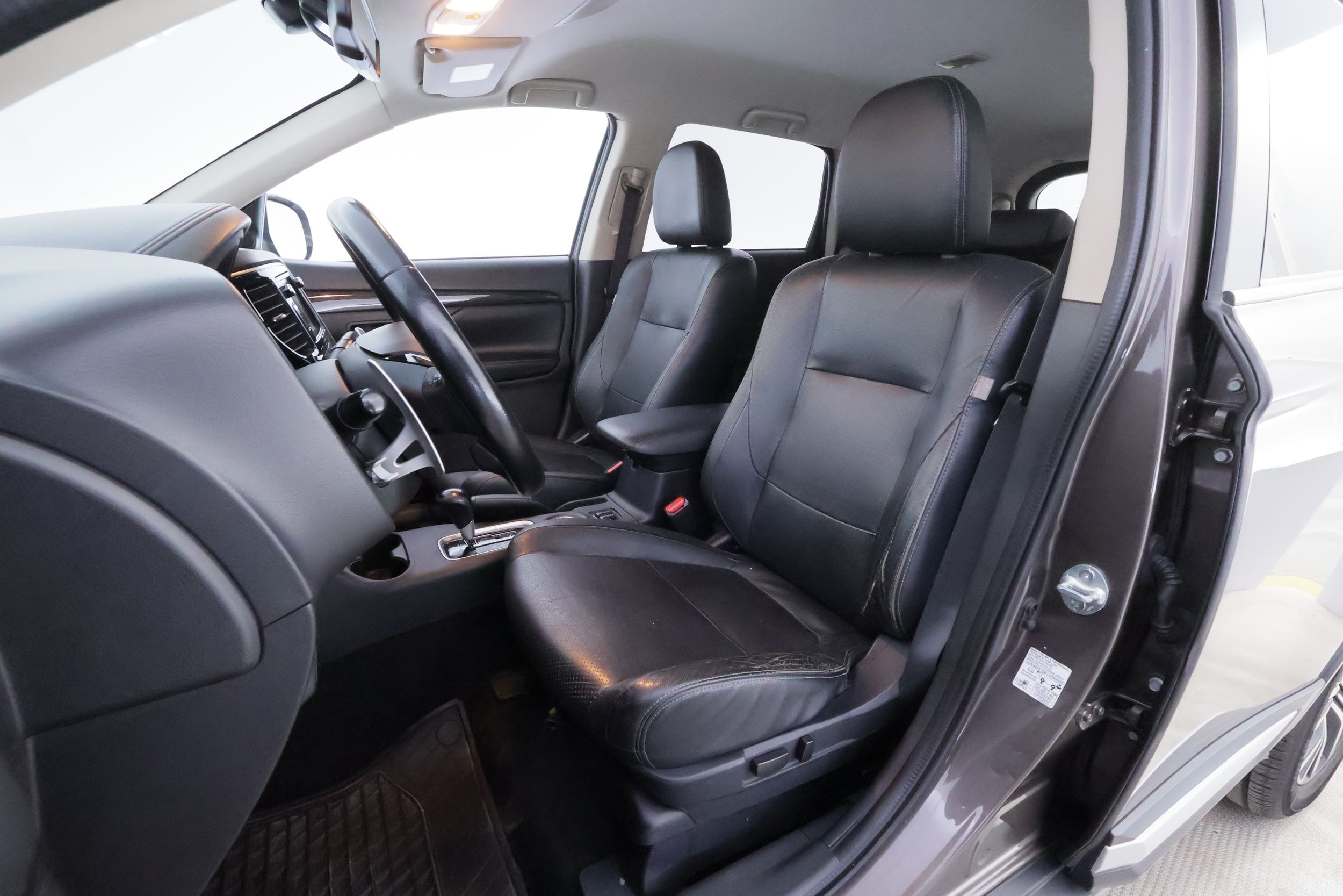 Mitsubishi Outlander 2016