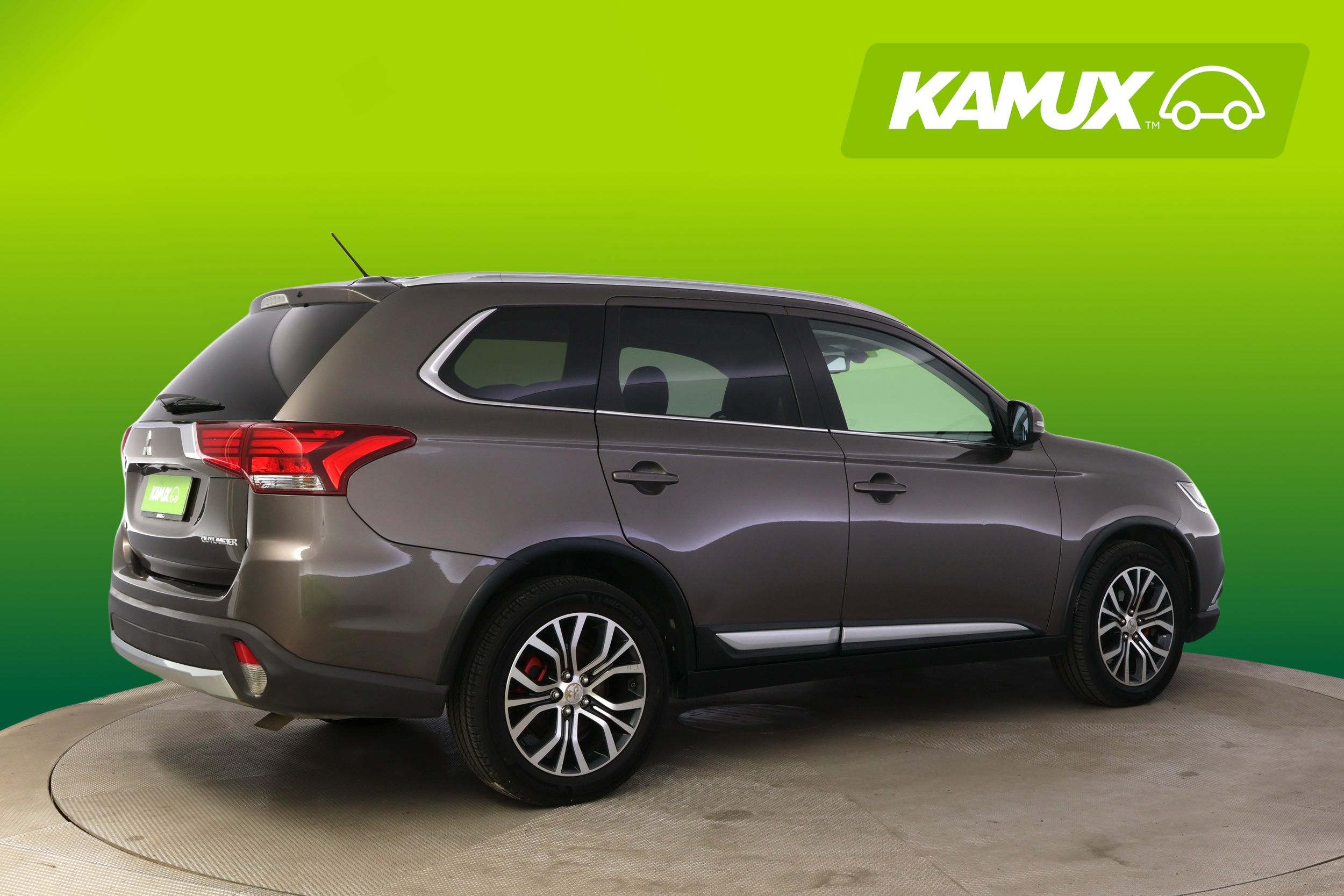 Mitsubishi Outlander 2016