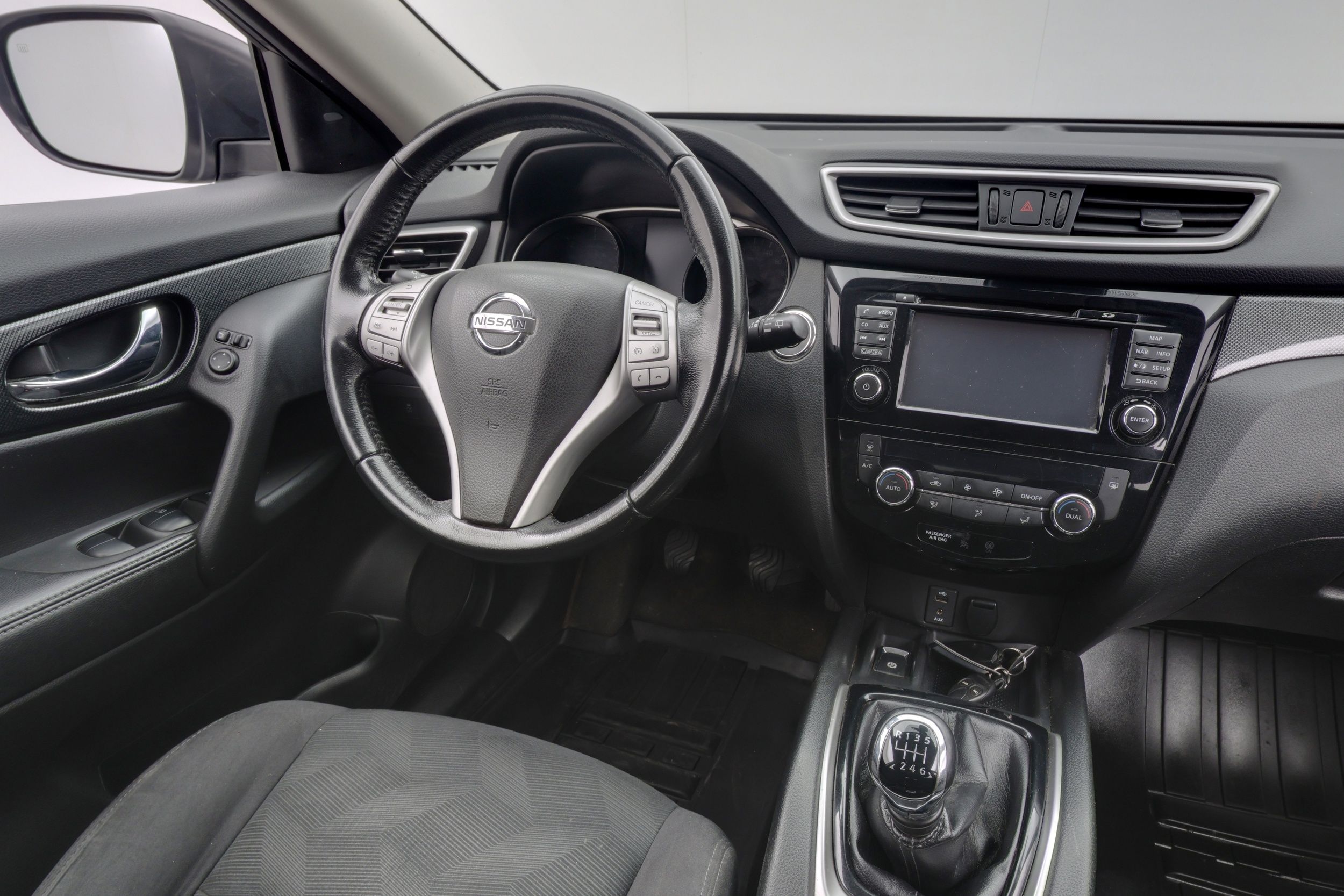 Nissan X-Trail 2015