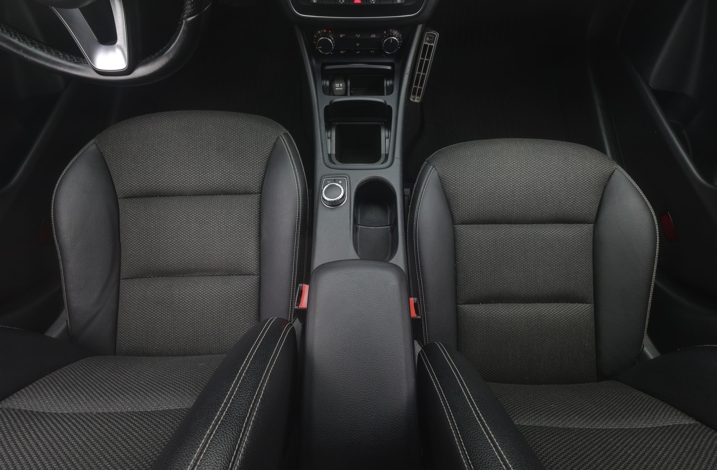 Mercedes-Benz CLA 2015