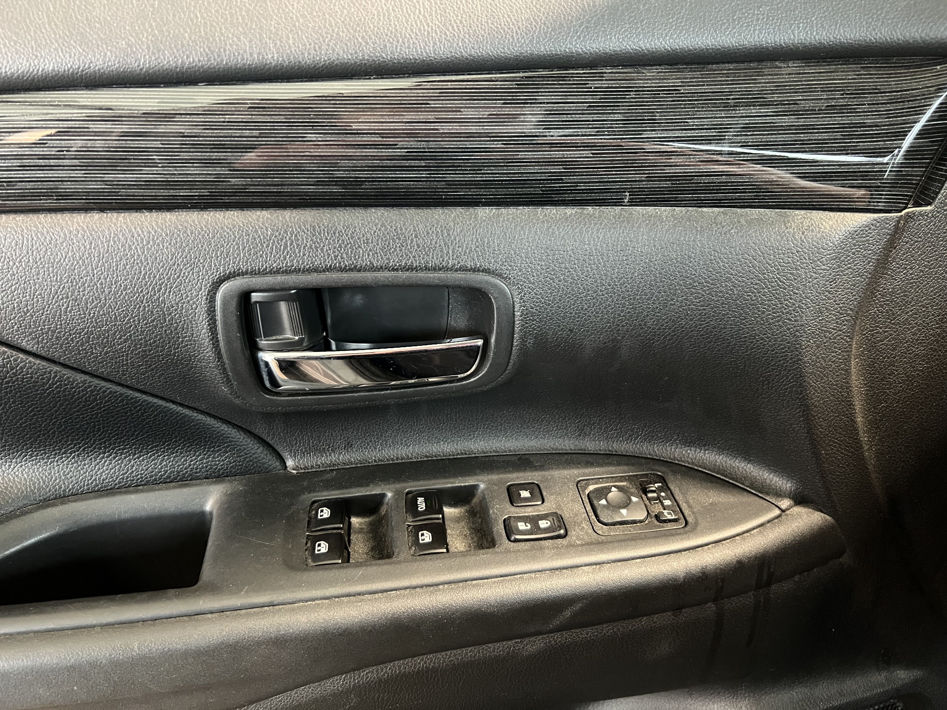 Mitsubishi Outlander 2016