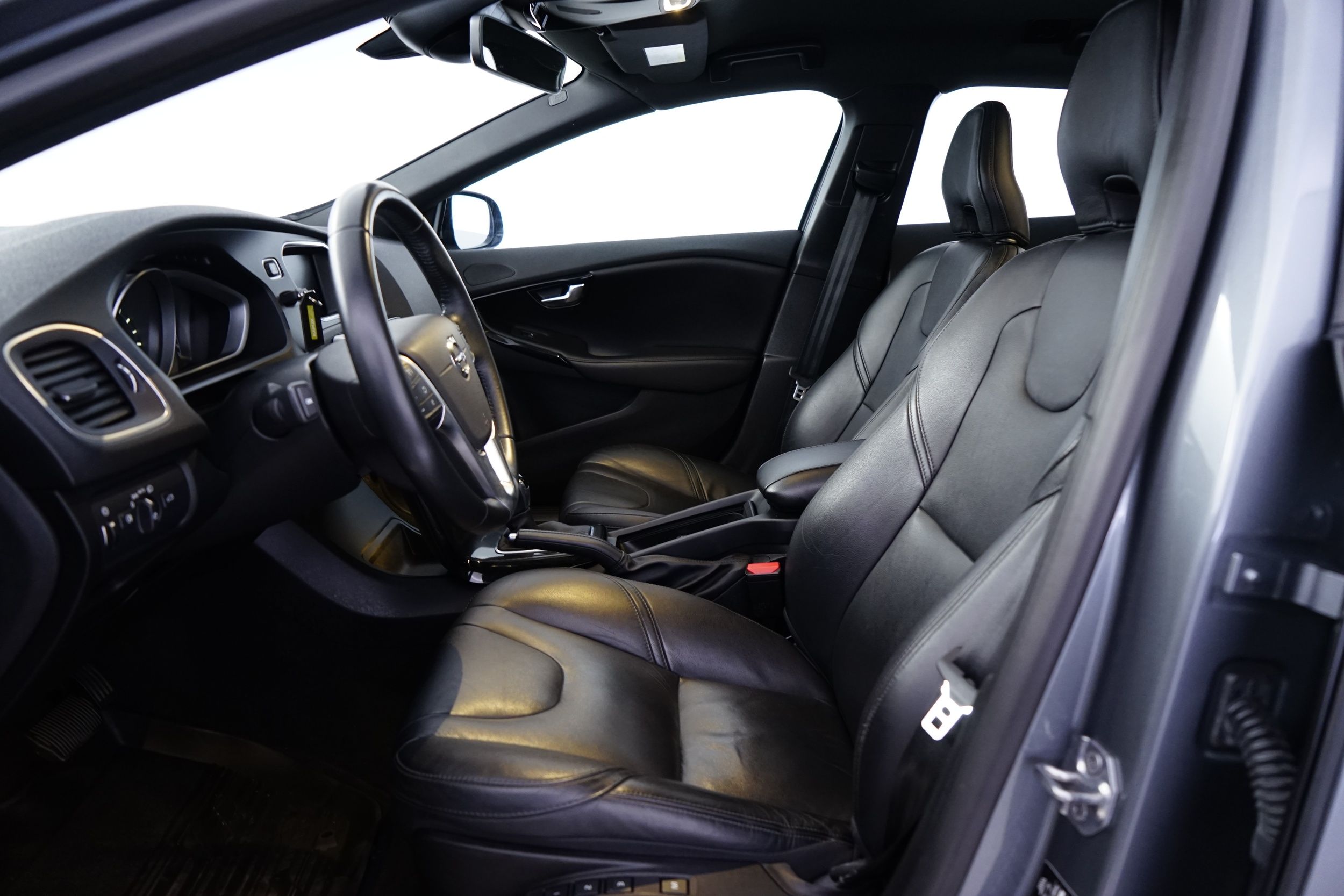 Volvo V40 2019