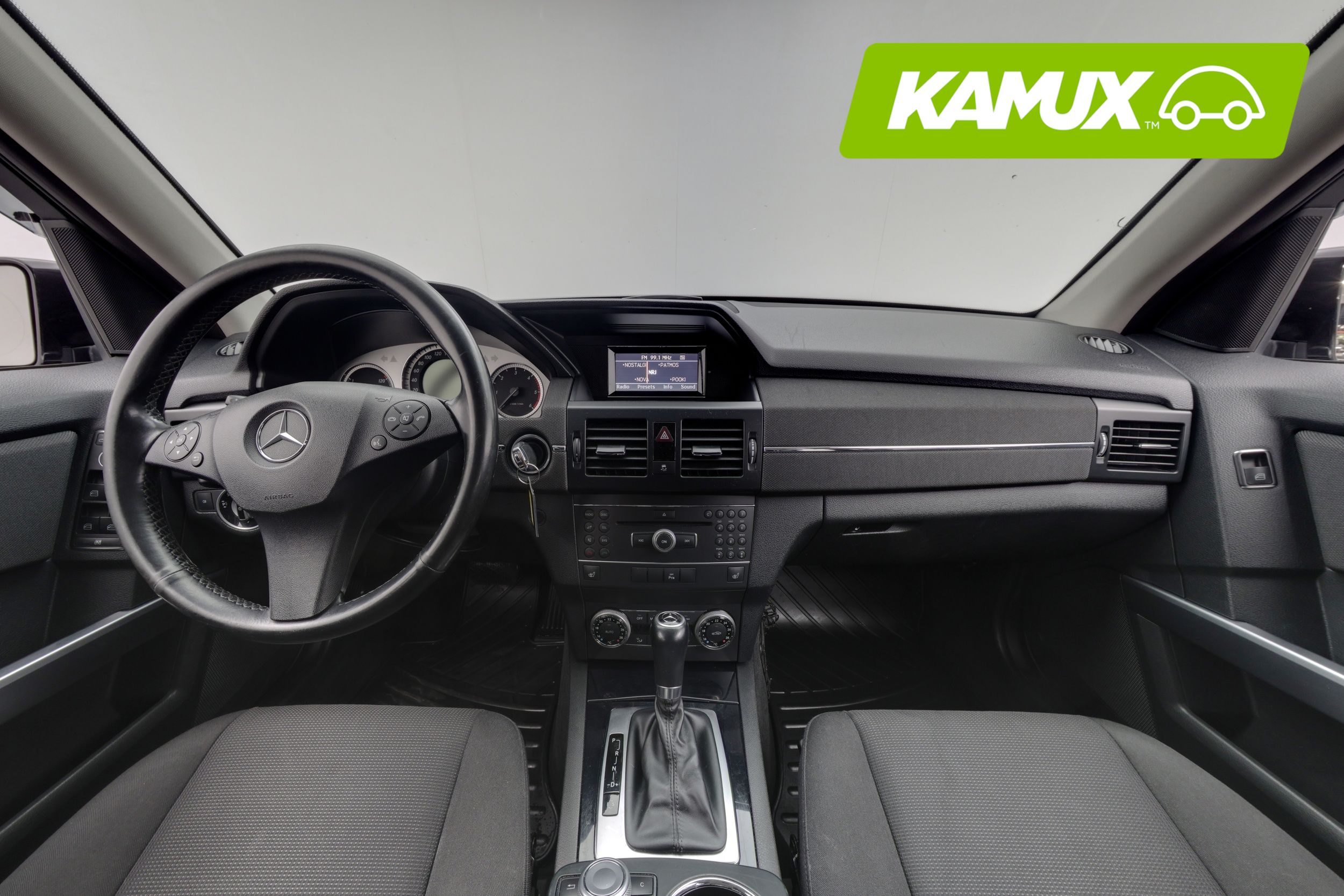 Mercedes-Benz GLK 2011