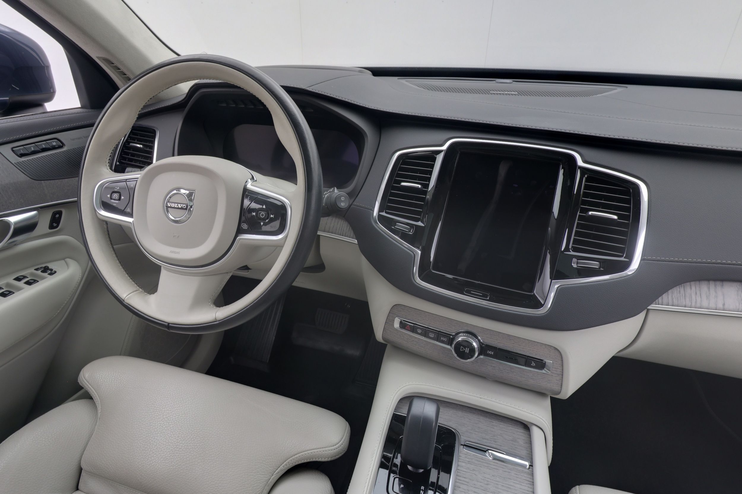 Volvo XC90 2023