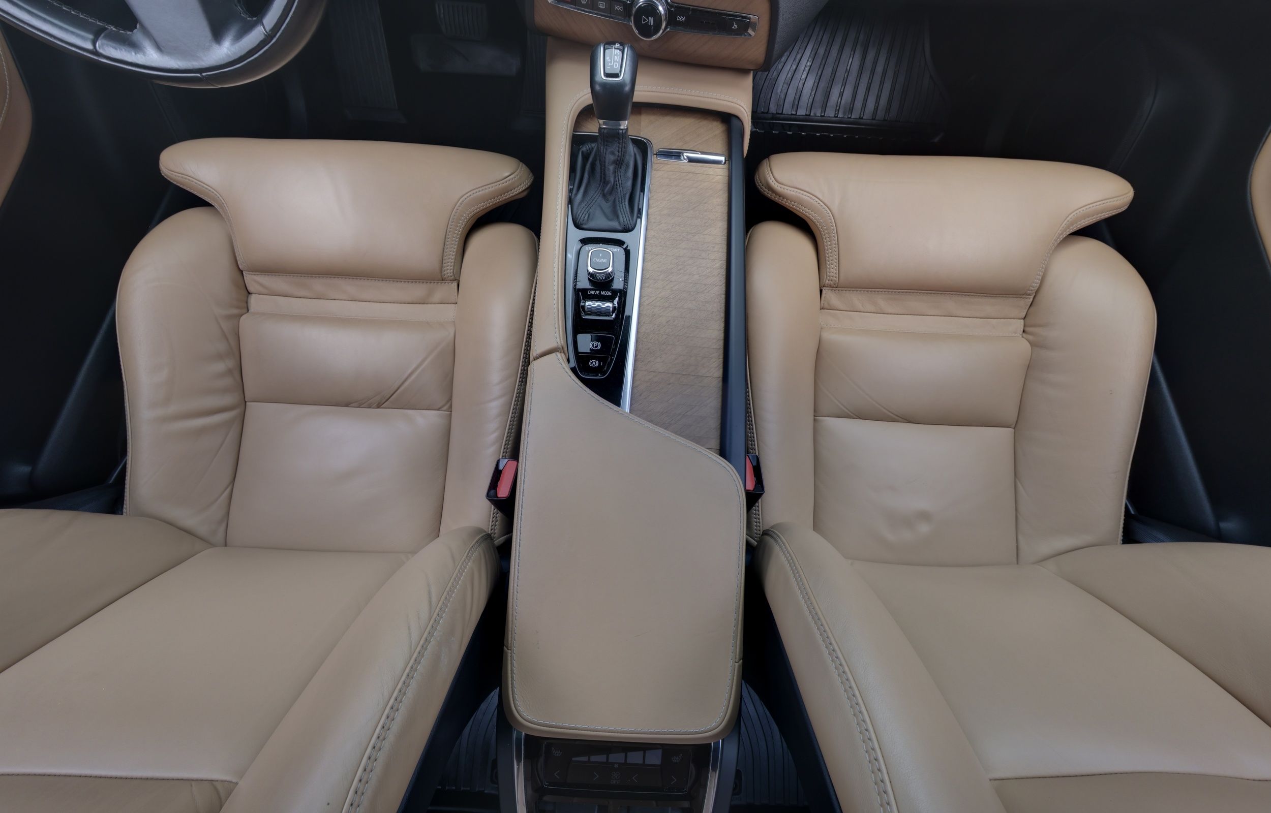 Volvo XC90 2016