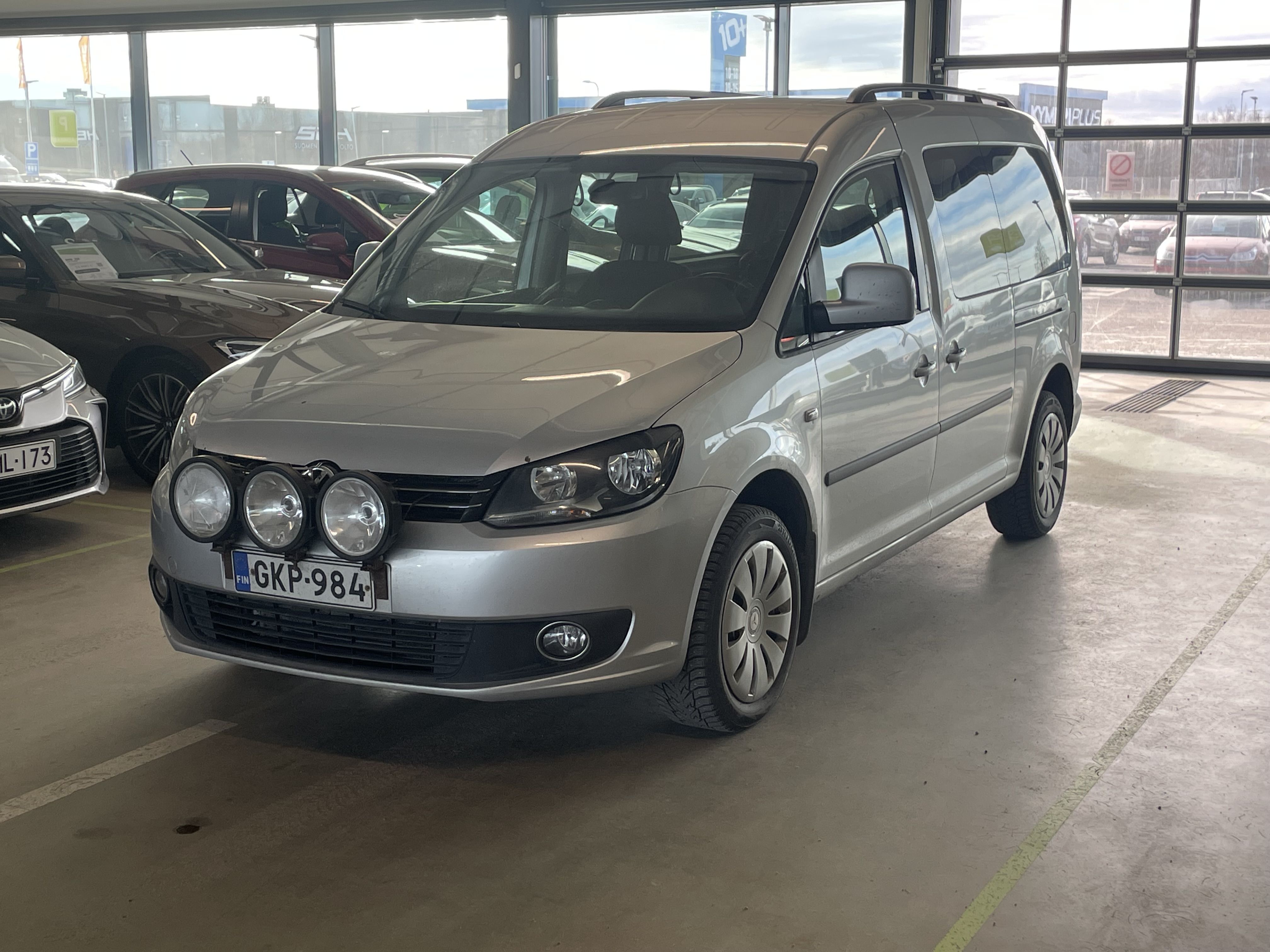 Volkswagen Caddy Maxi 2012