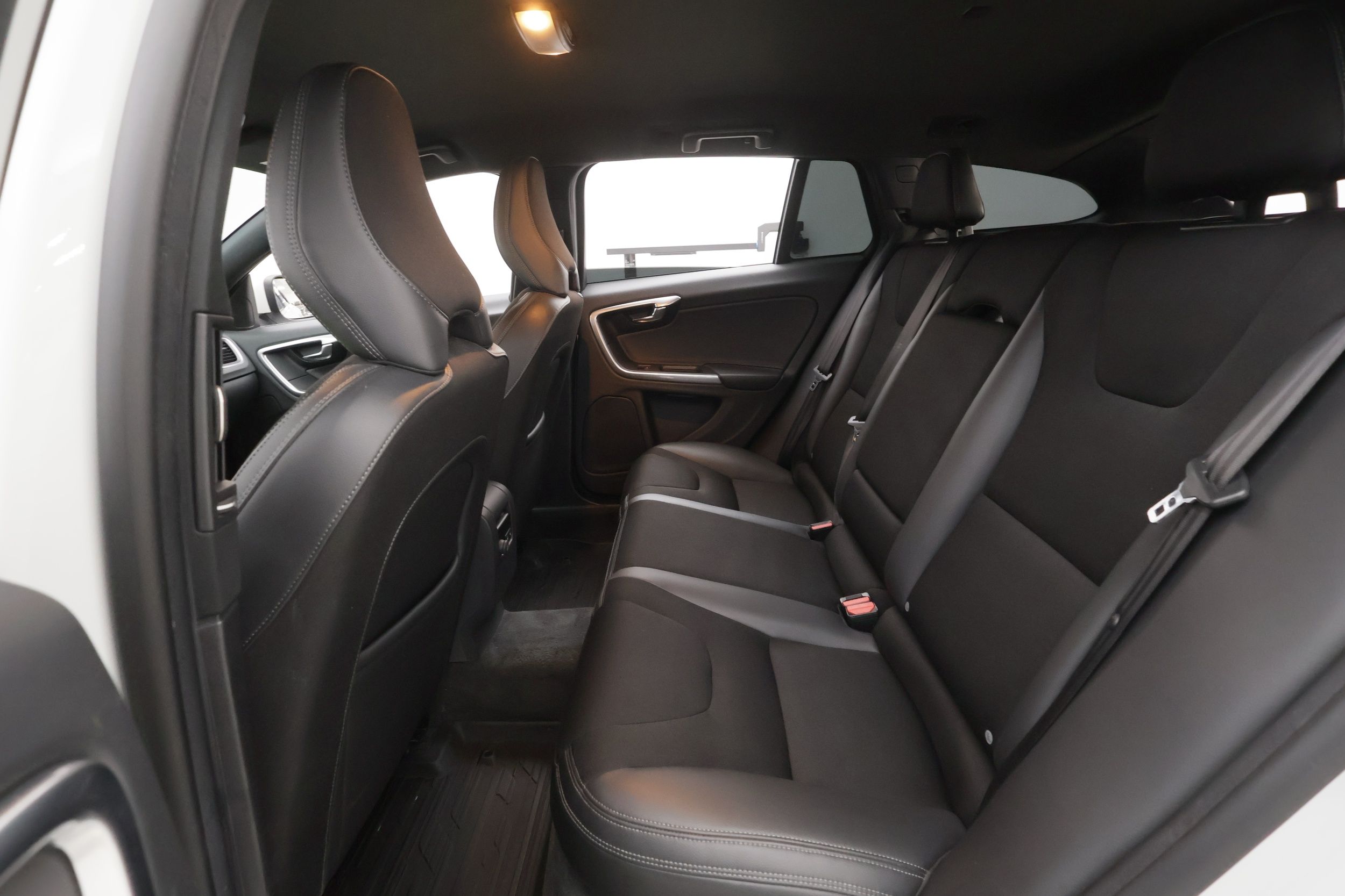 Volvo V60 2015