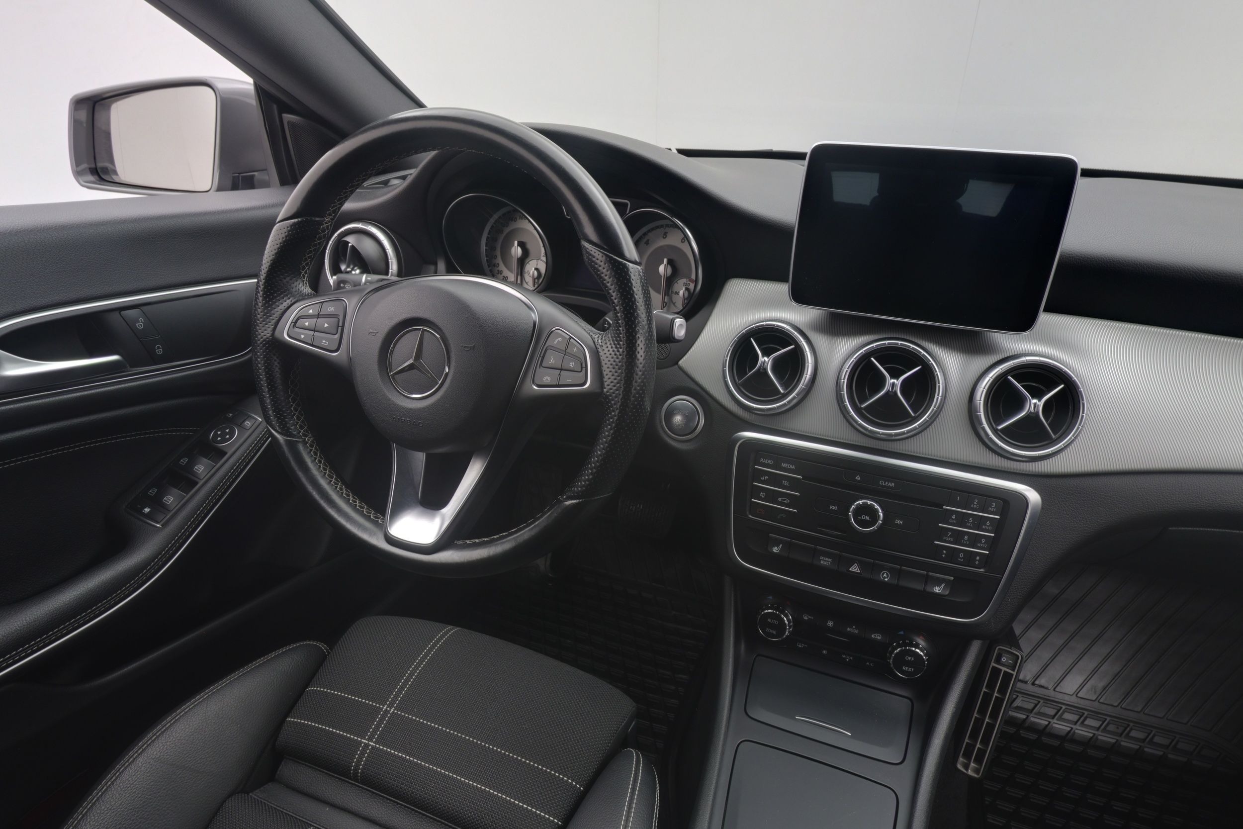 Mercedes-Benz CLA 2016