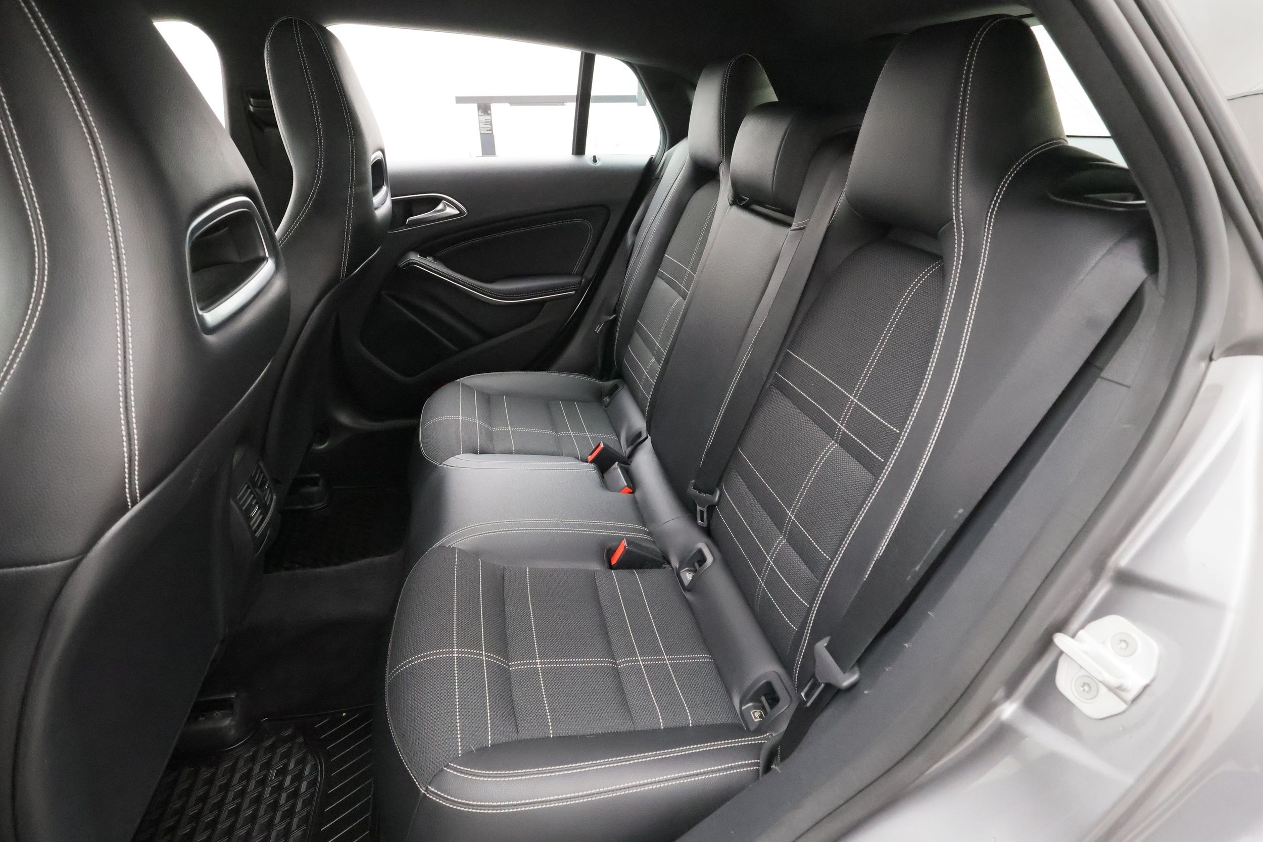 Mercedes-Benz CLA 2016