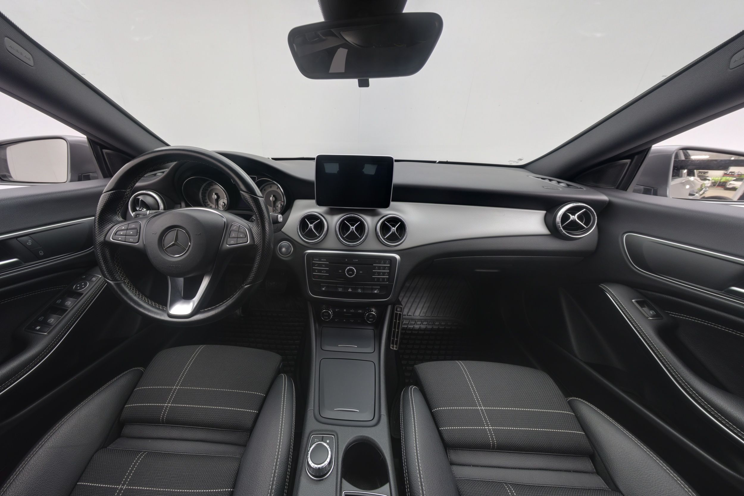 Mercedes-Benz CLA 2016