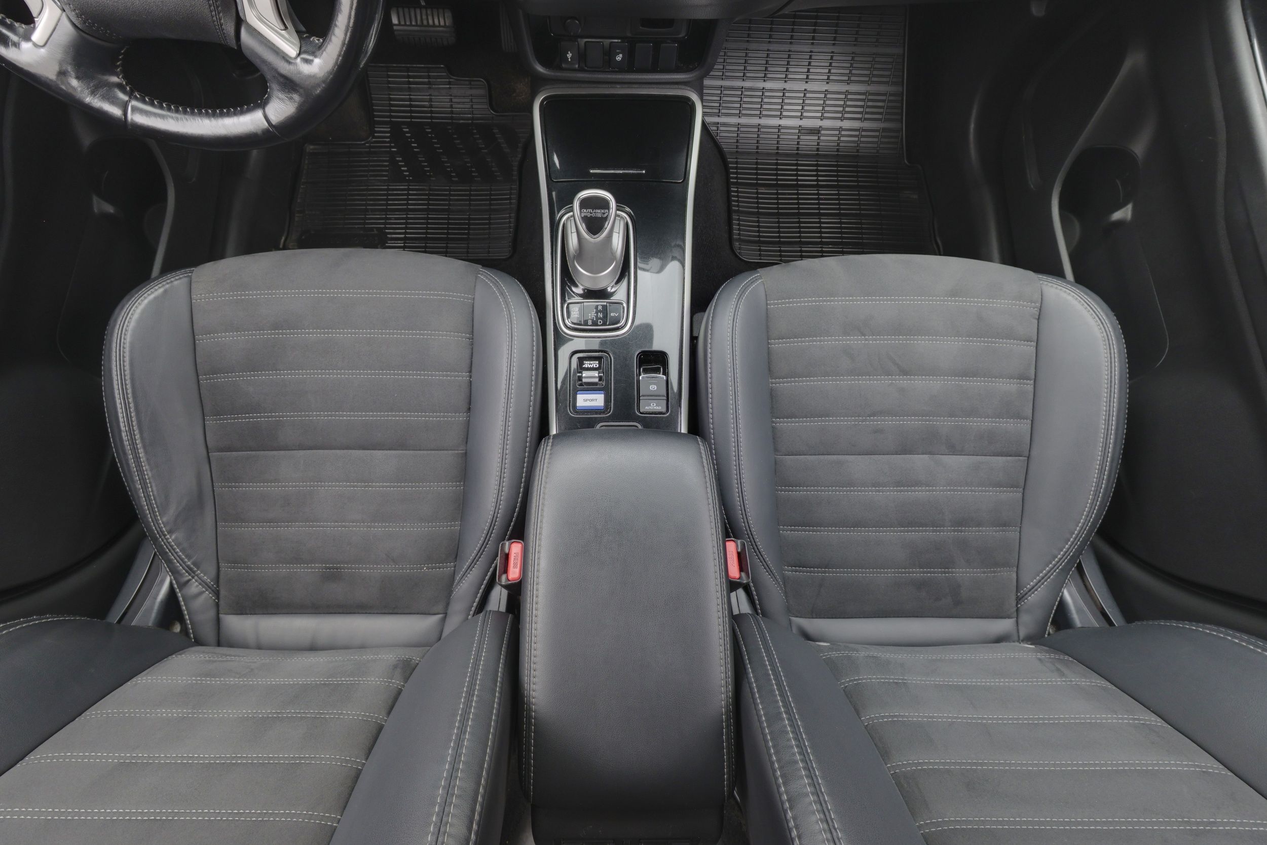 Mitsubishi Outlander PHEV 2019