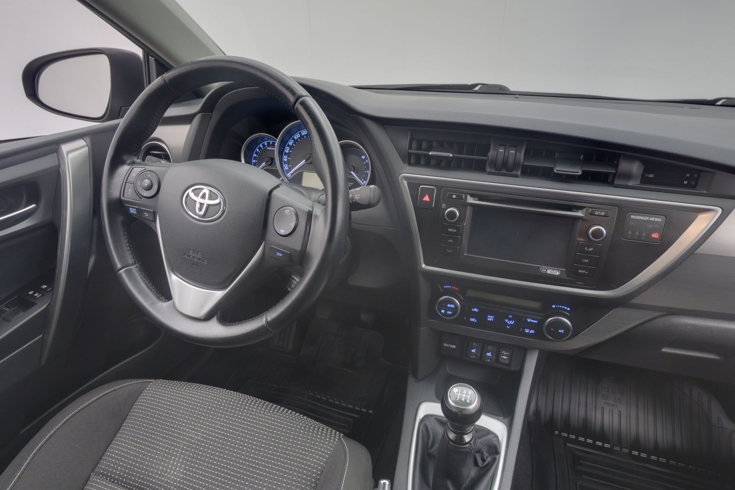 Toyota Auris 2014
