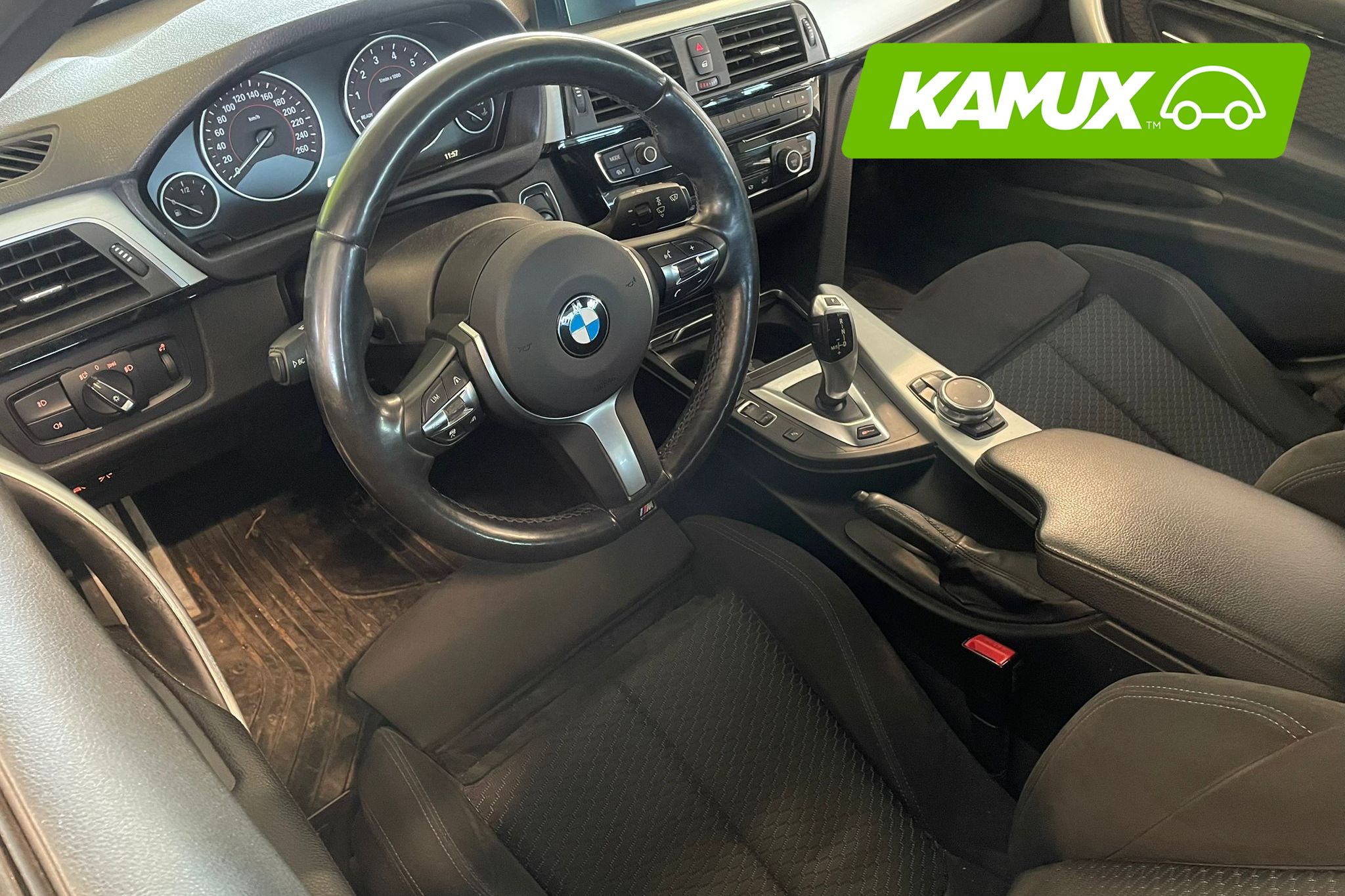 BMW 330 2016