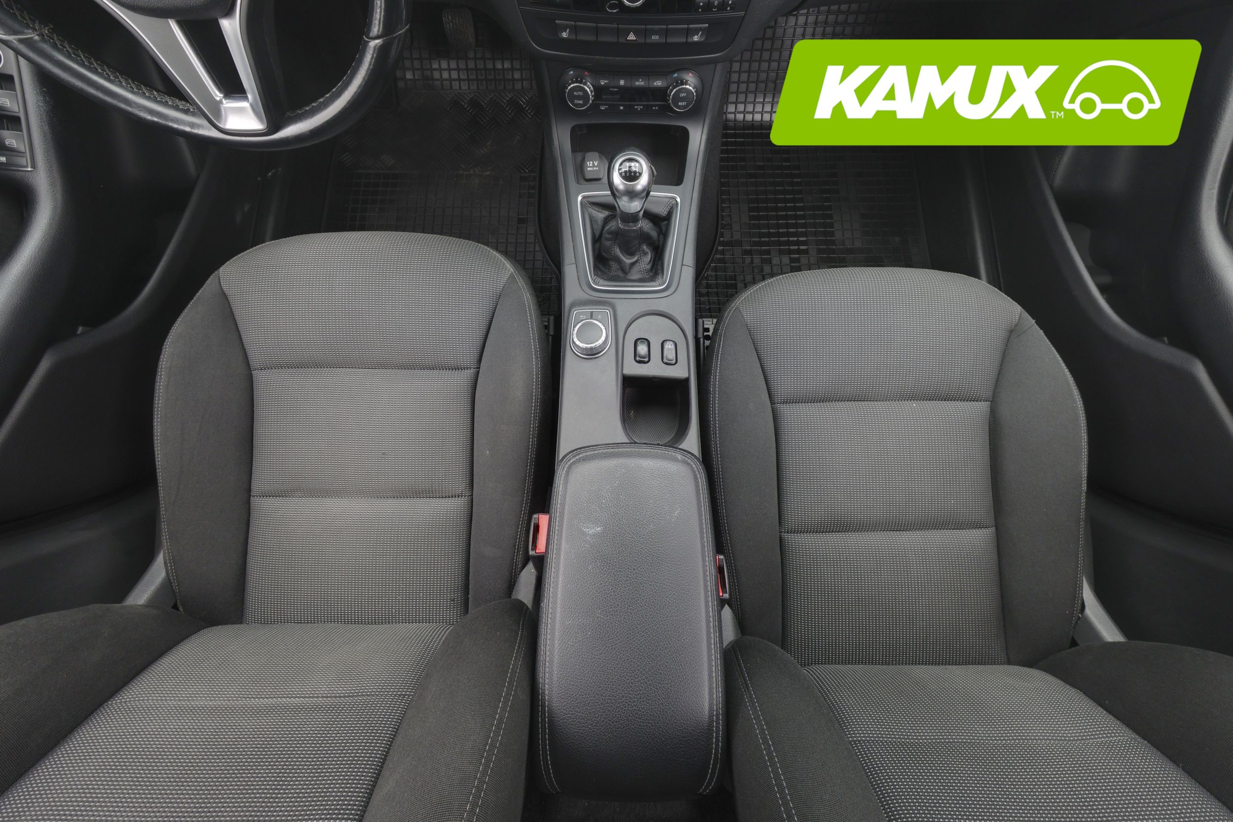 Mercedes-Benz B 2012