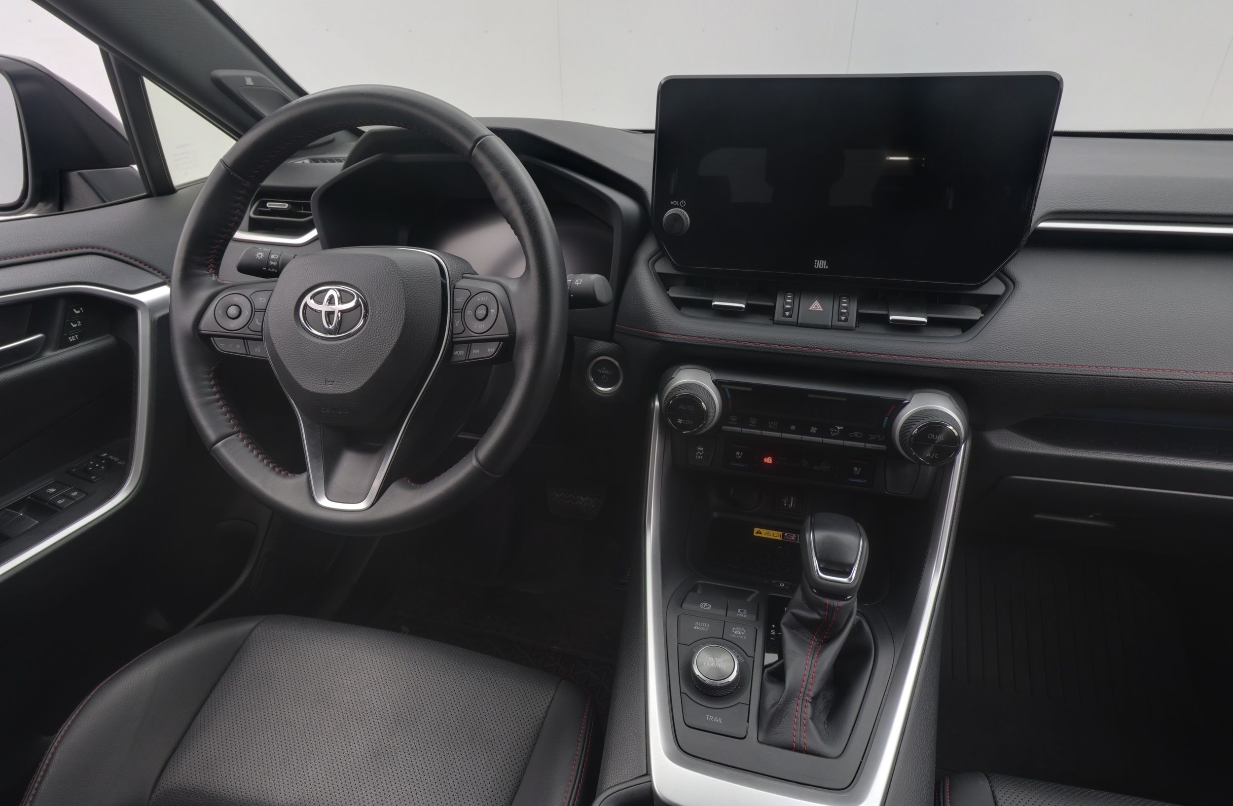 Toyota RAV4 Plug-In 2024