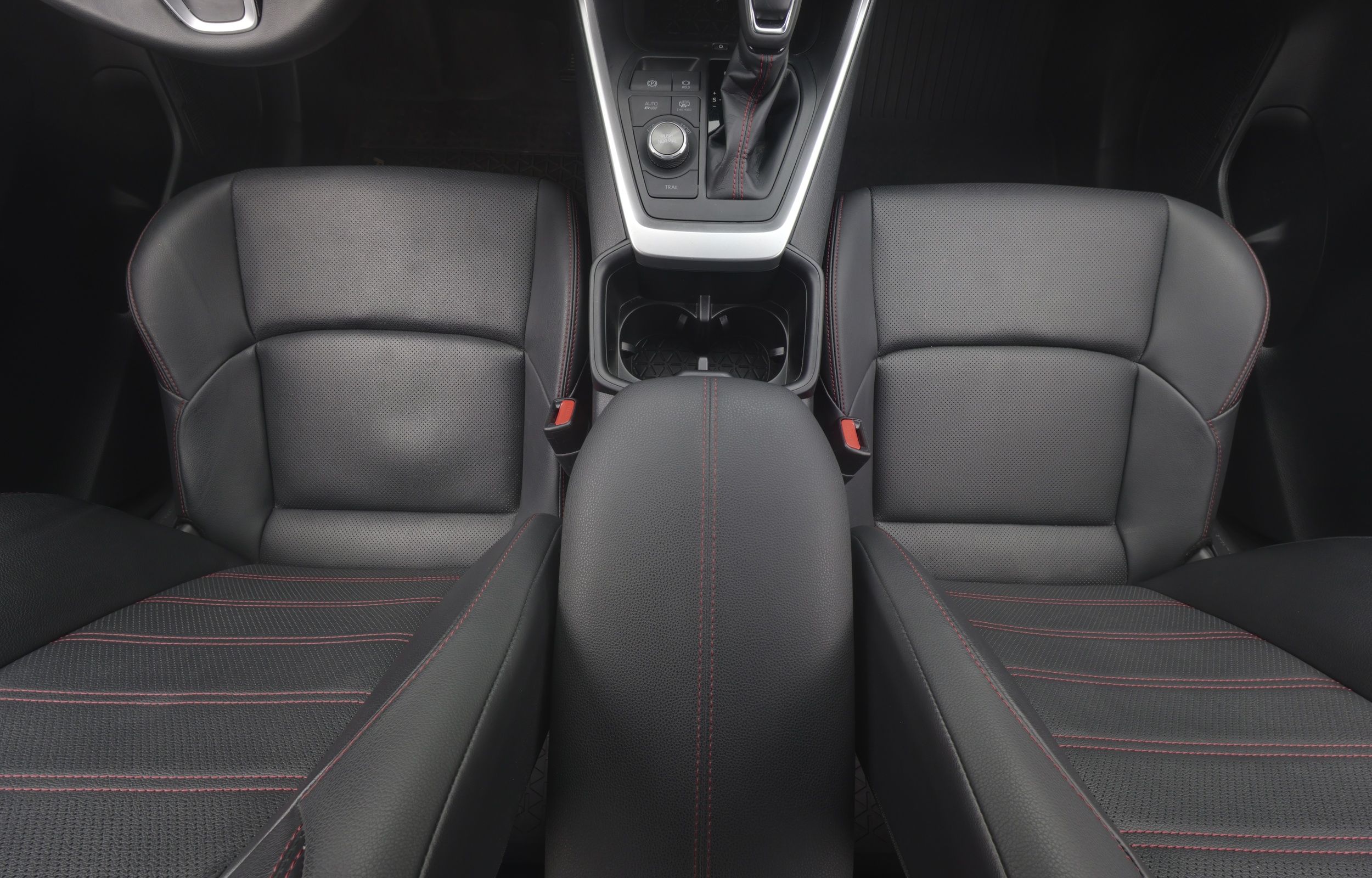 Toyota RAV4 Plug-In 2024