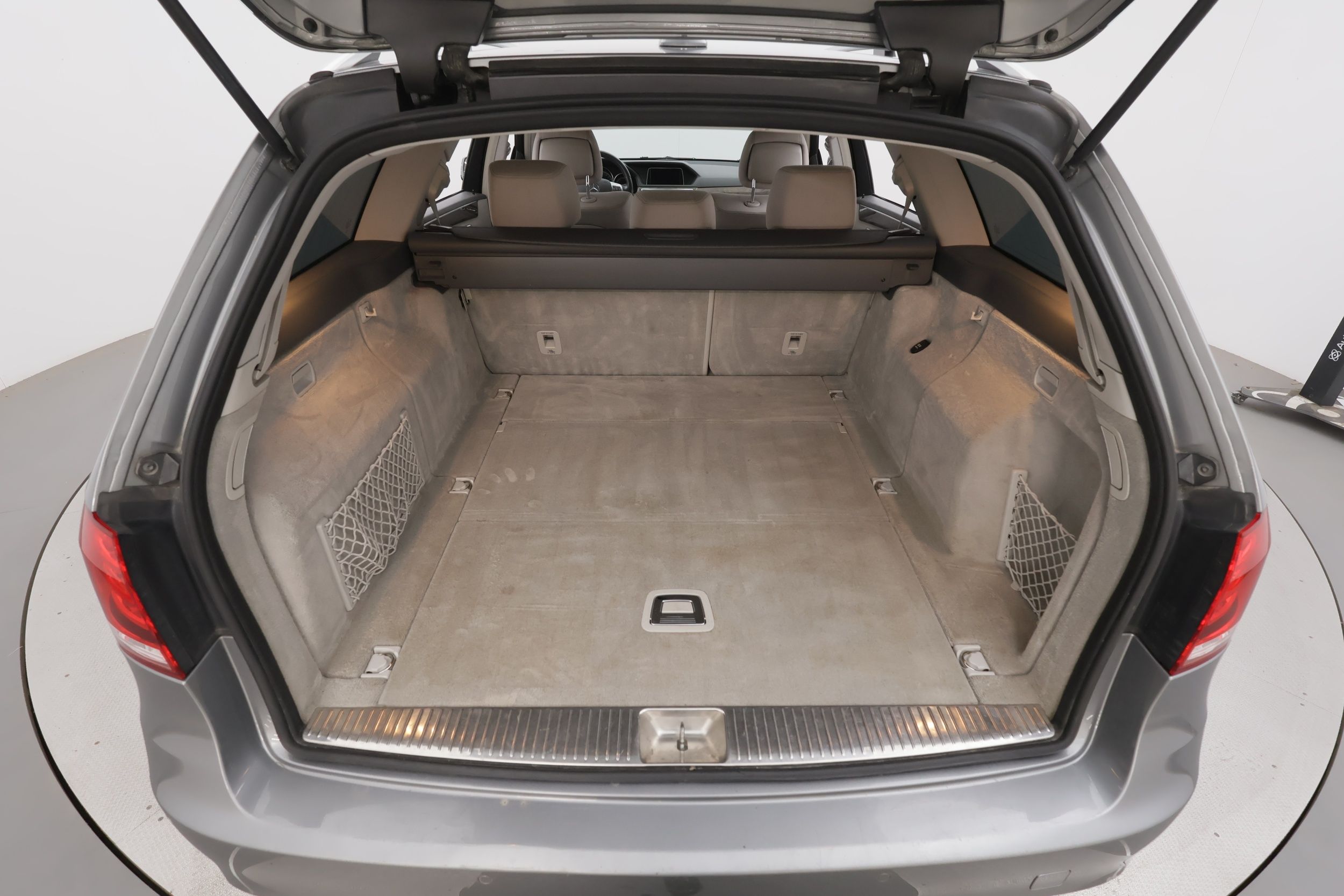 Mercedes-Benz E 2013