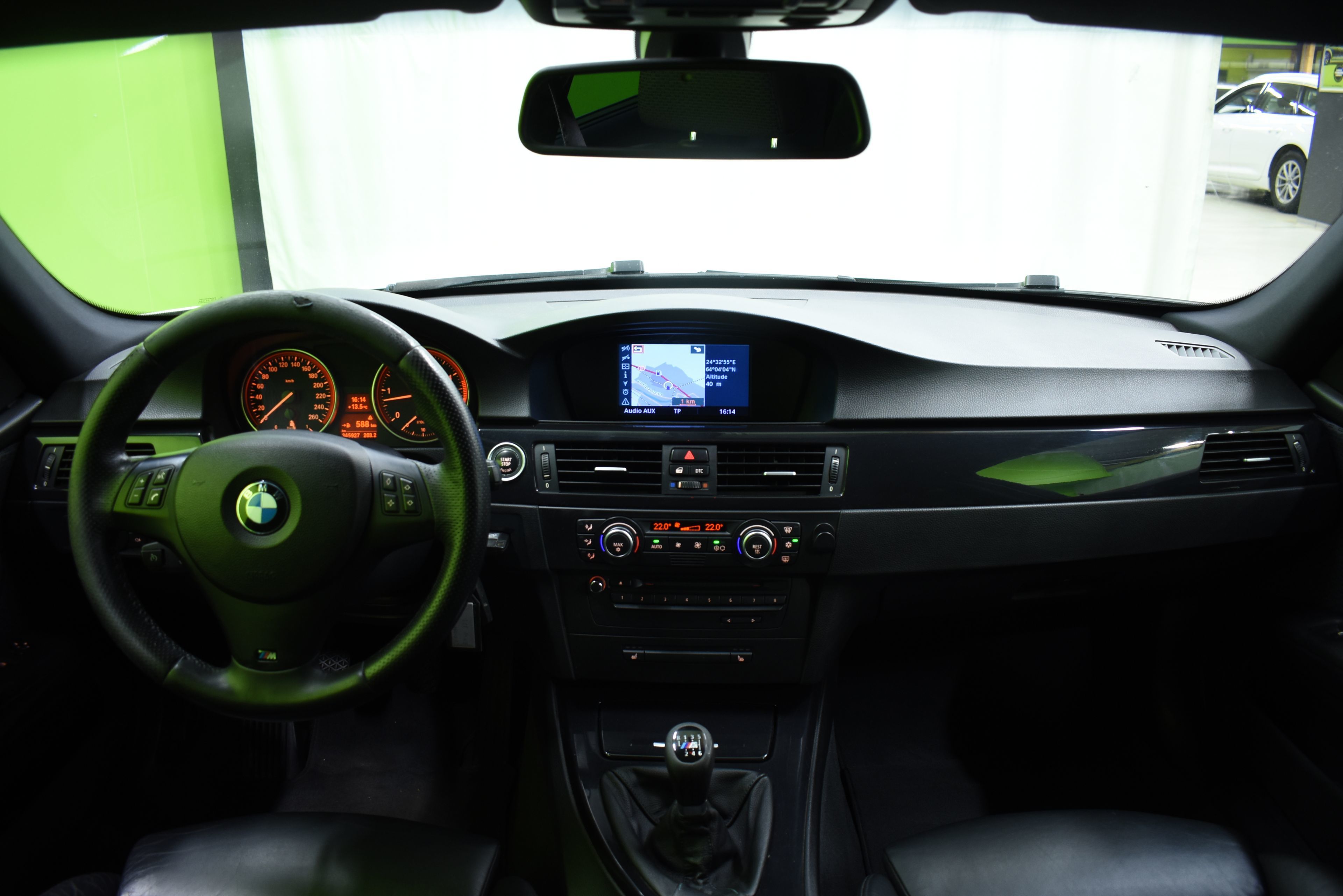 BMW 325 2008