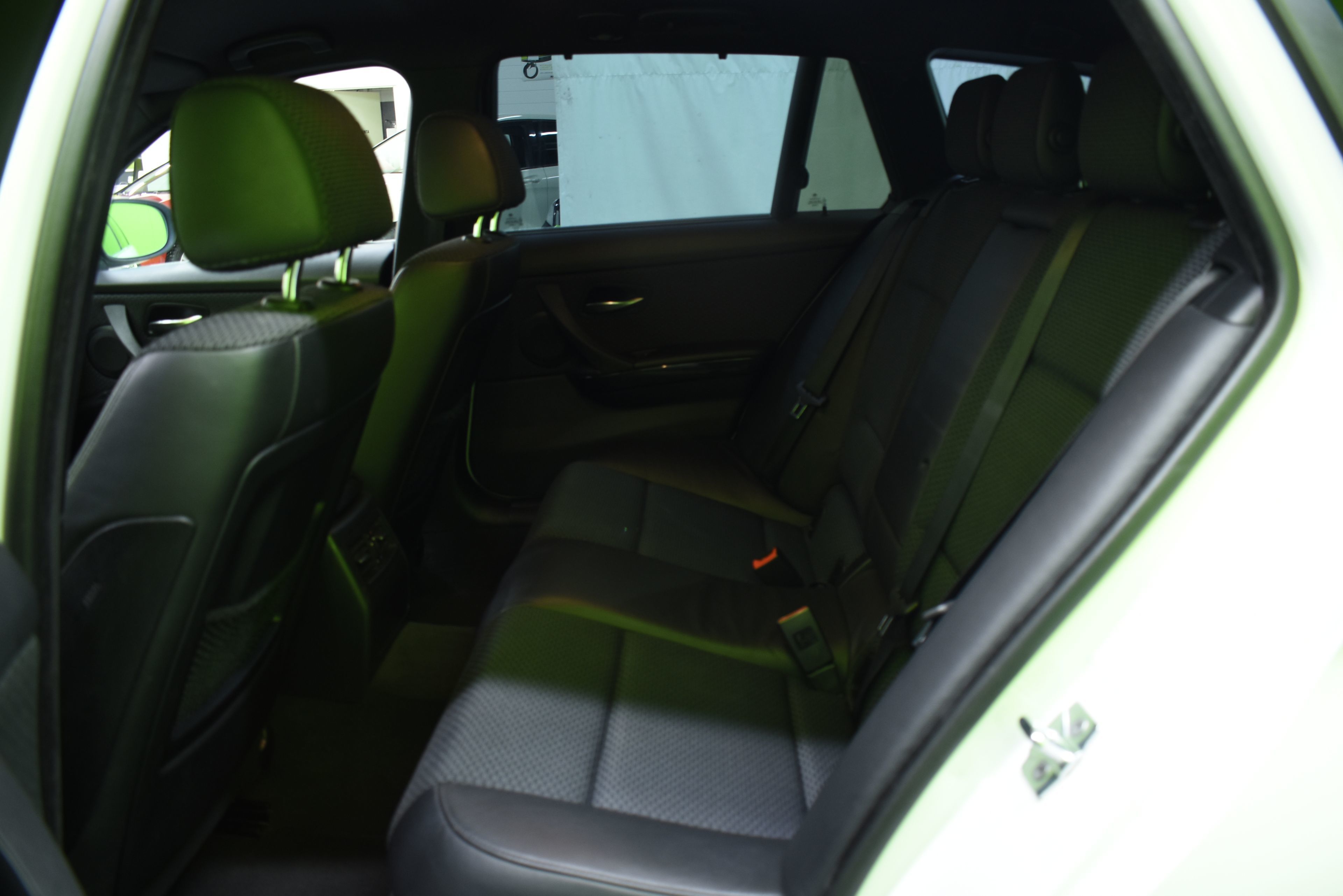 BMW 325 2008